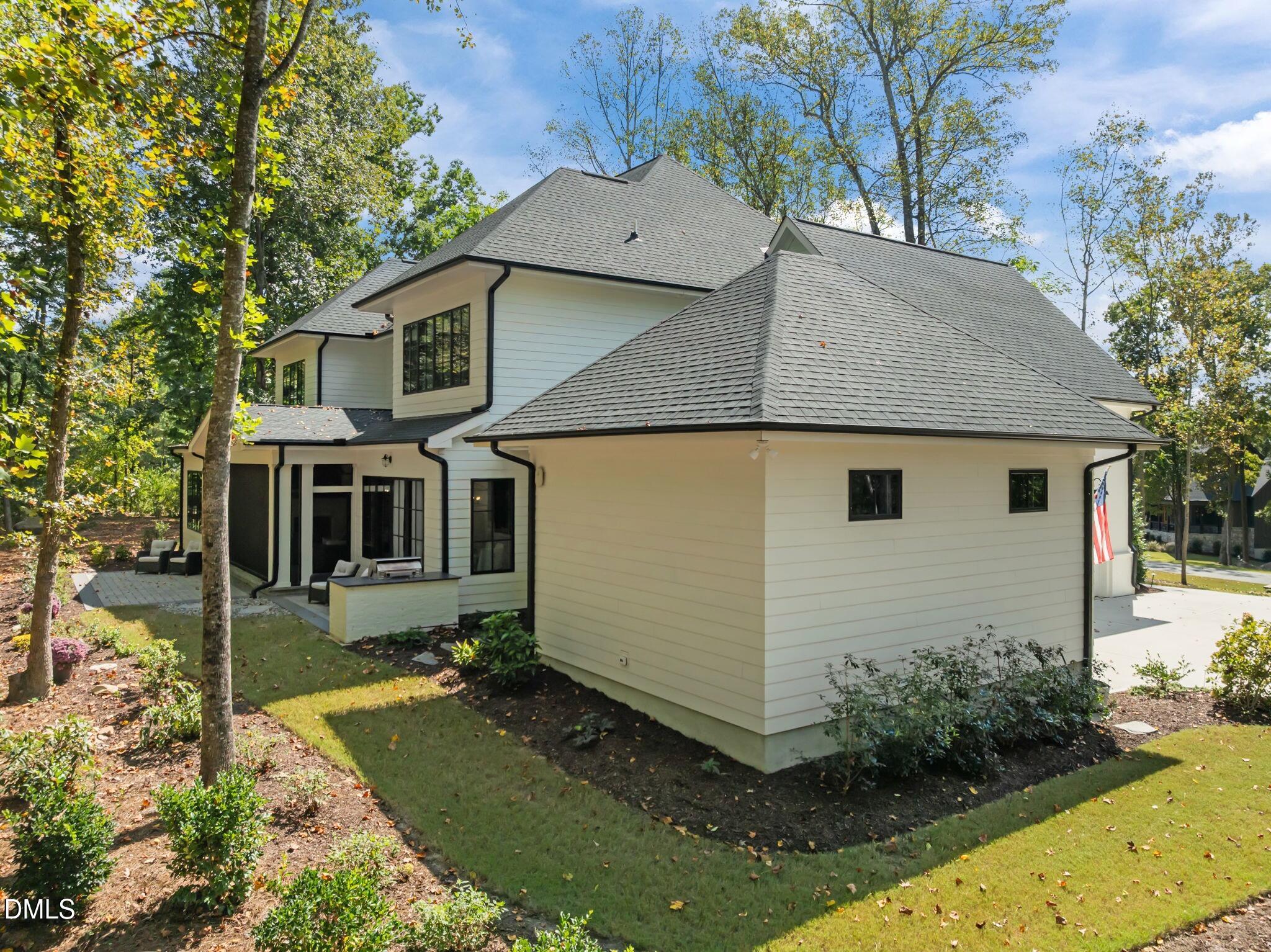 170 Kenwood Lane