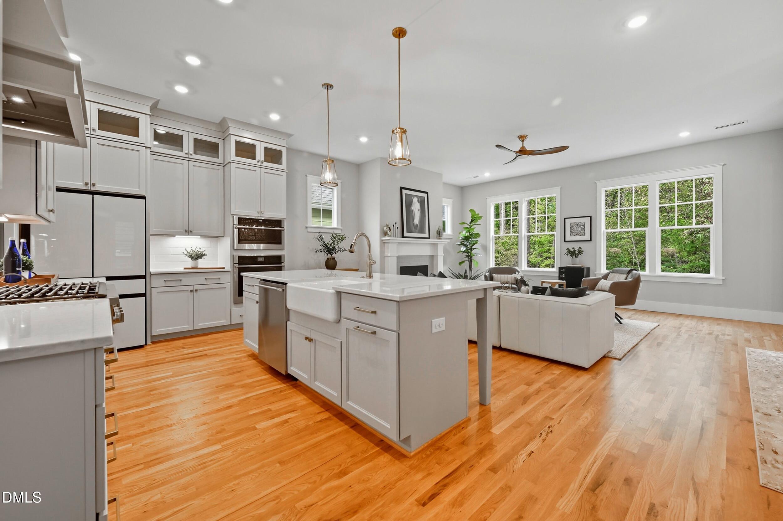 916 Noisette Court