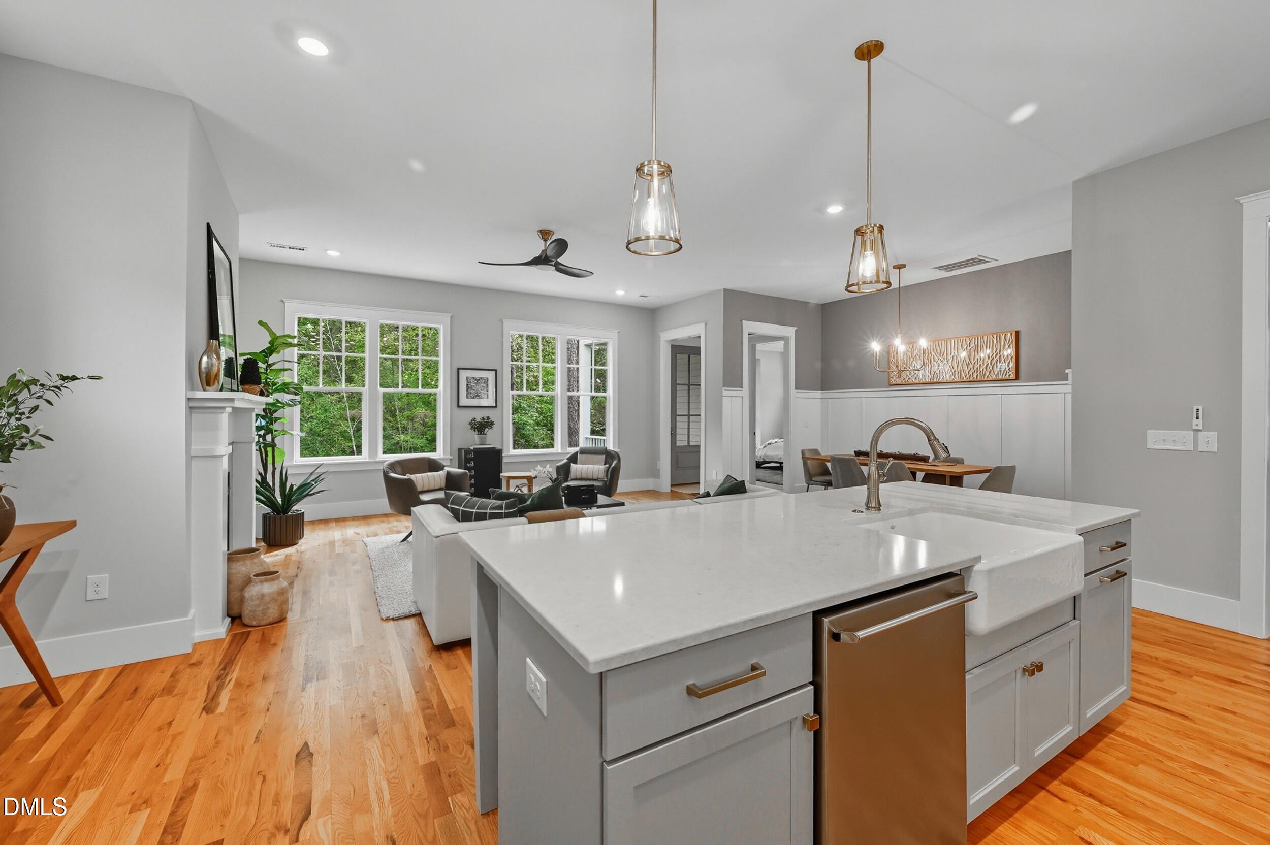916 Noisette Court