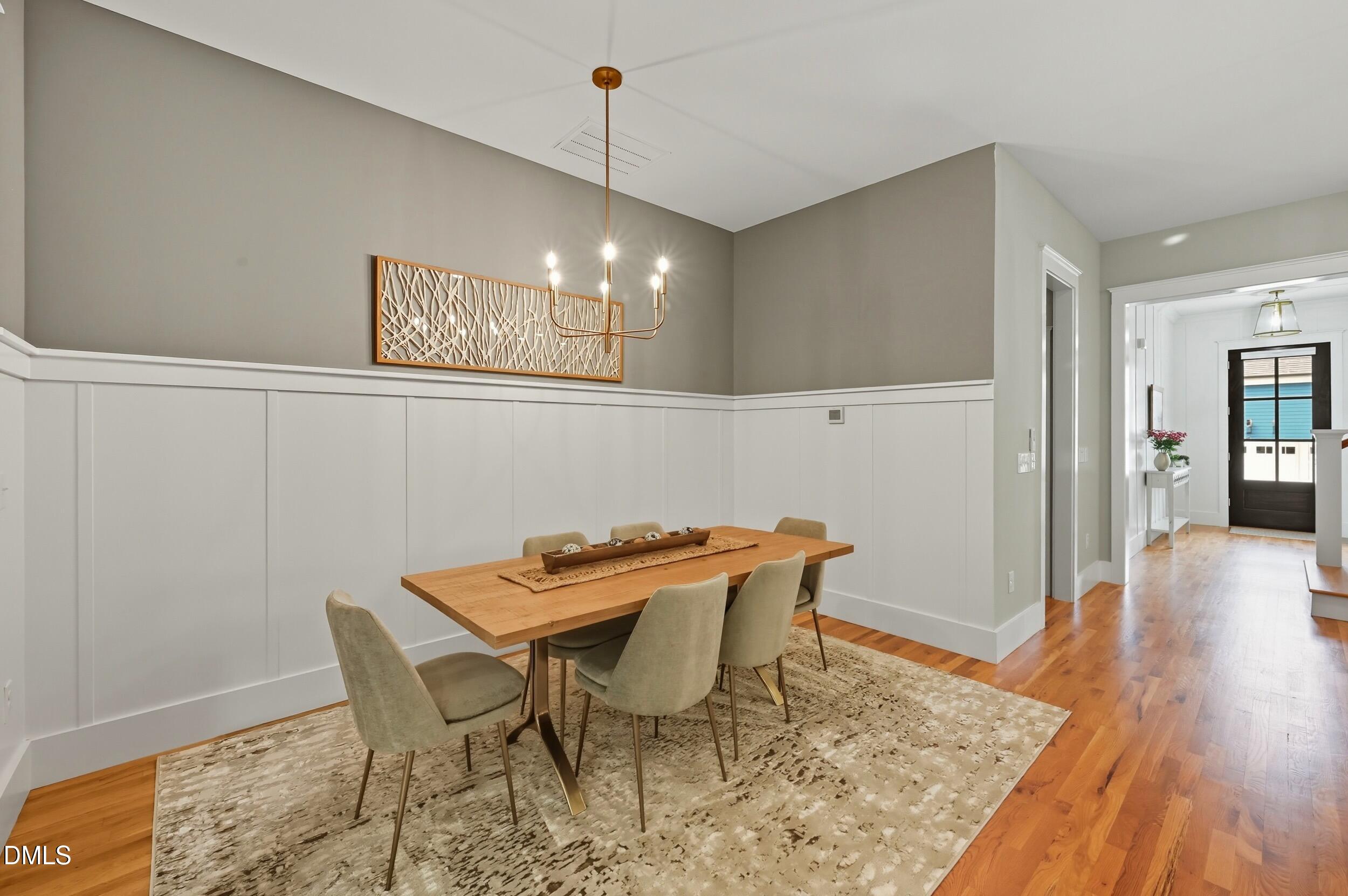 916 Noisette Court