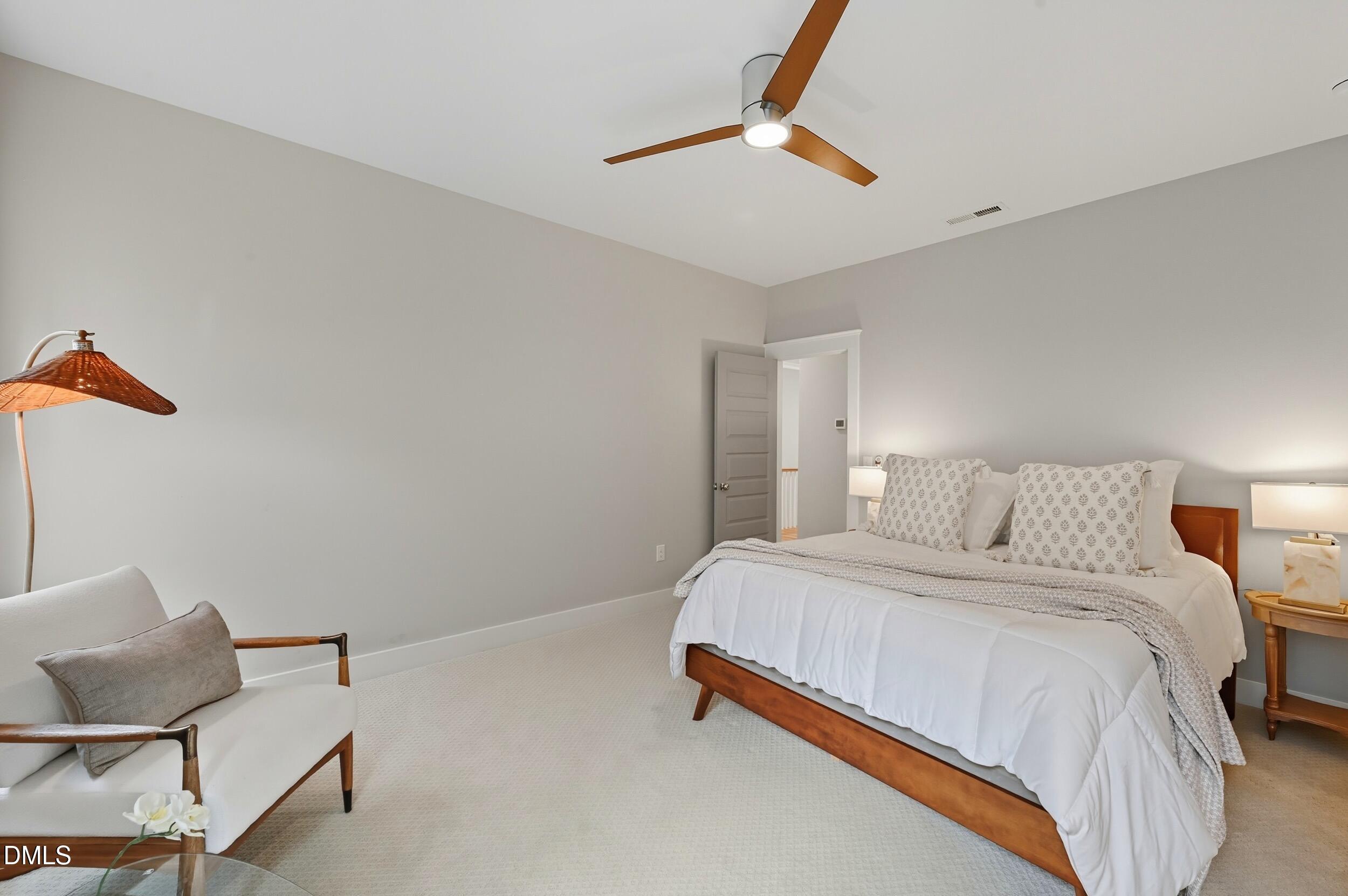 916 Noisette Court