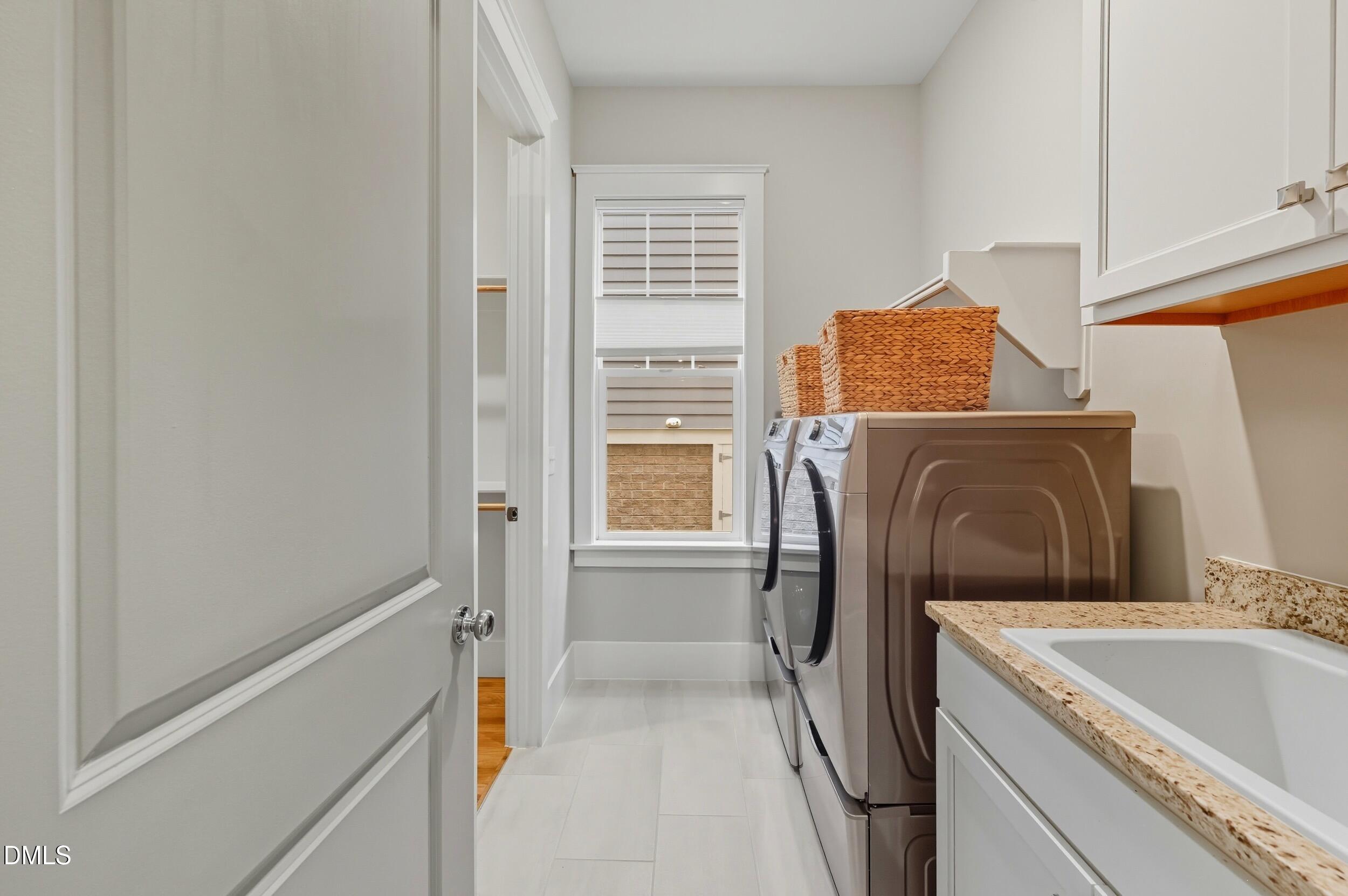 916 Noisette Court