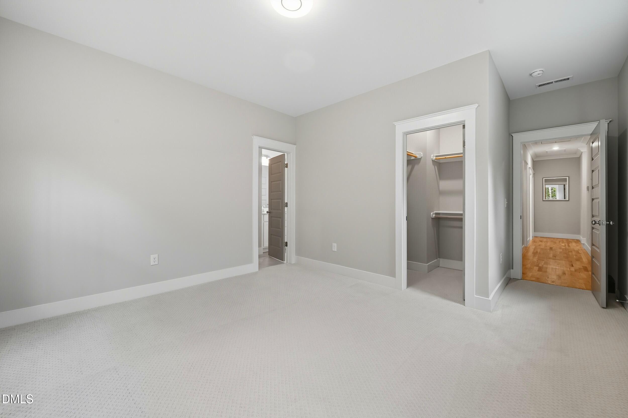 916 Noisette Court