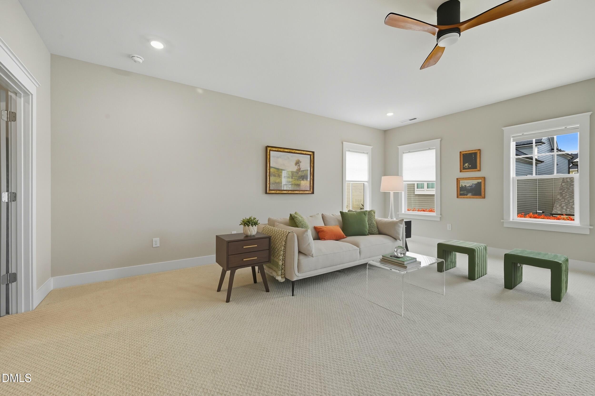 916 Noisette Court