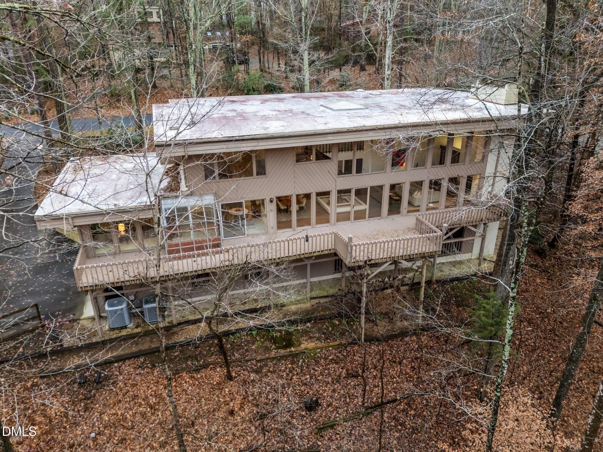 634 Kensington Drive