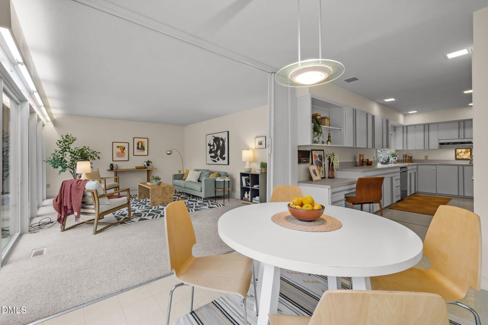 634 Kensington Drive