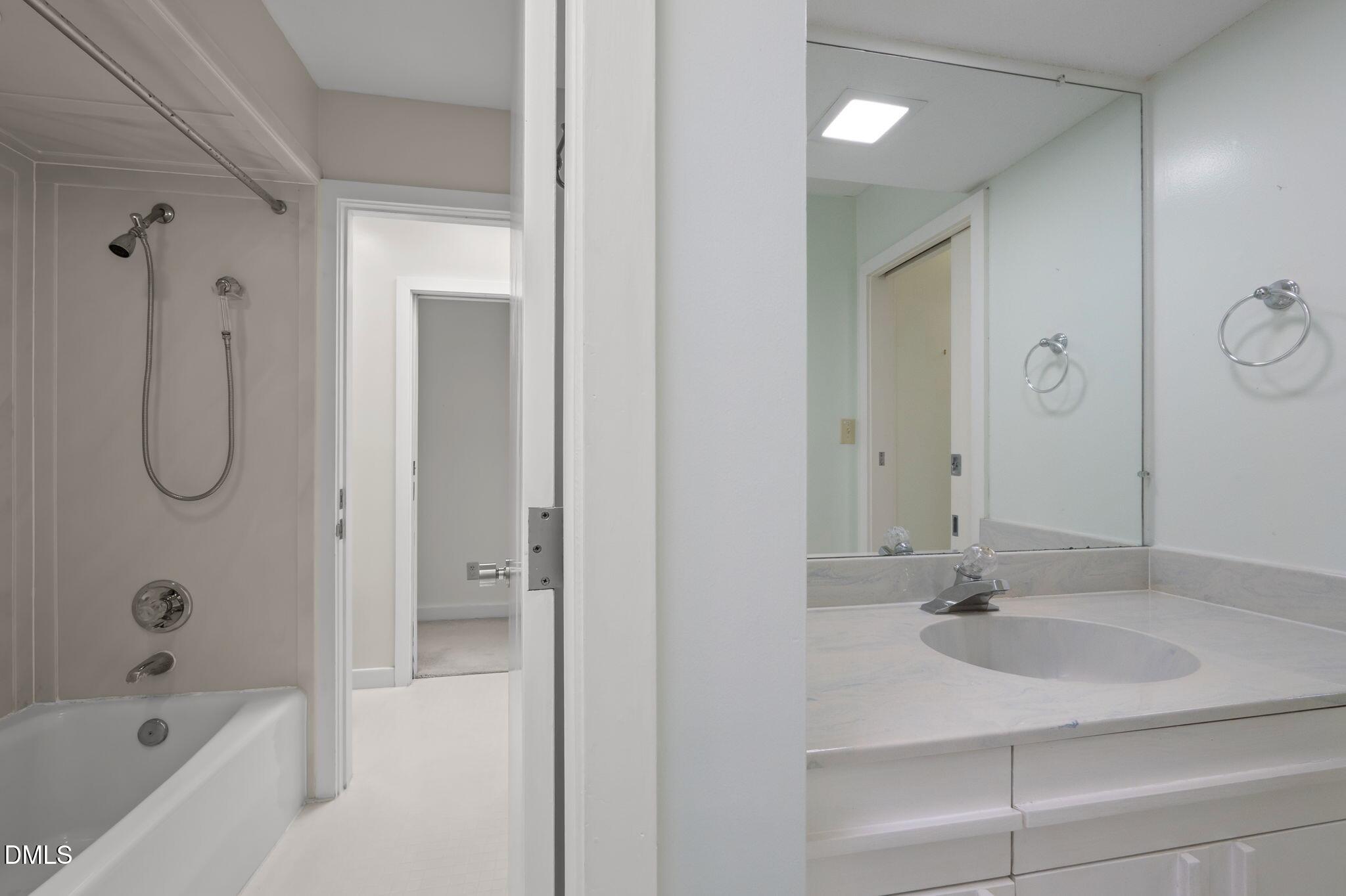 634 Kensington Drive