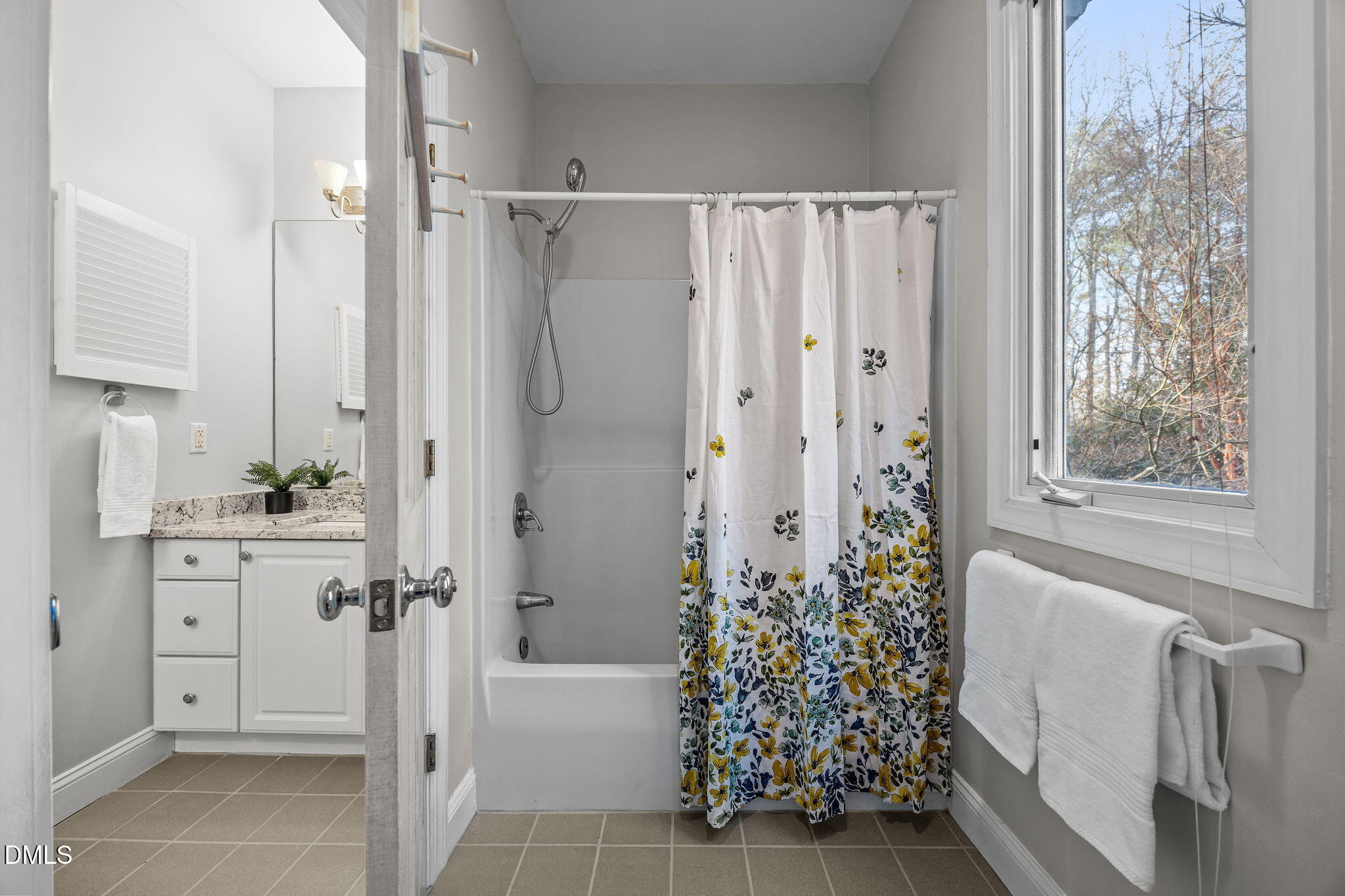 822 Creekstone Drive