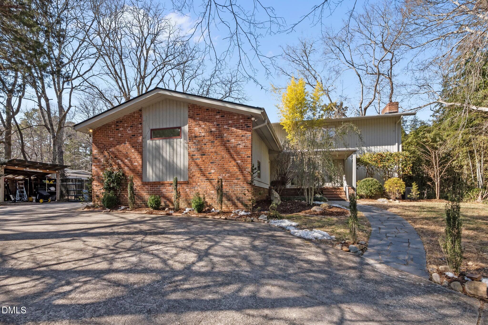 1709 Curtis Road