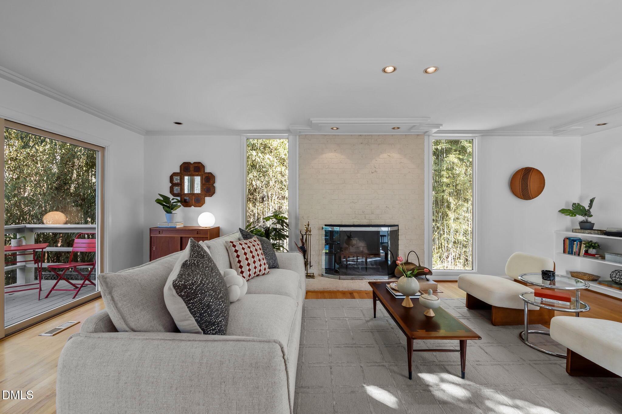 1709 Curtis Road
