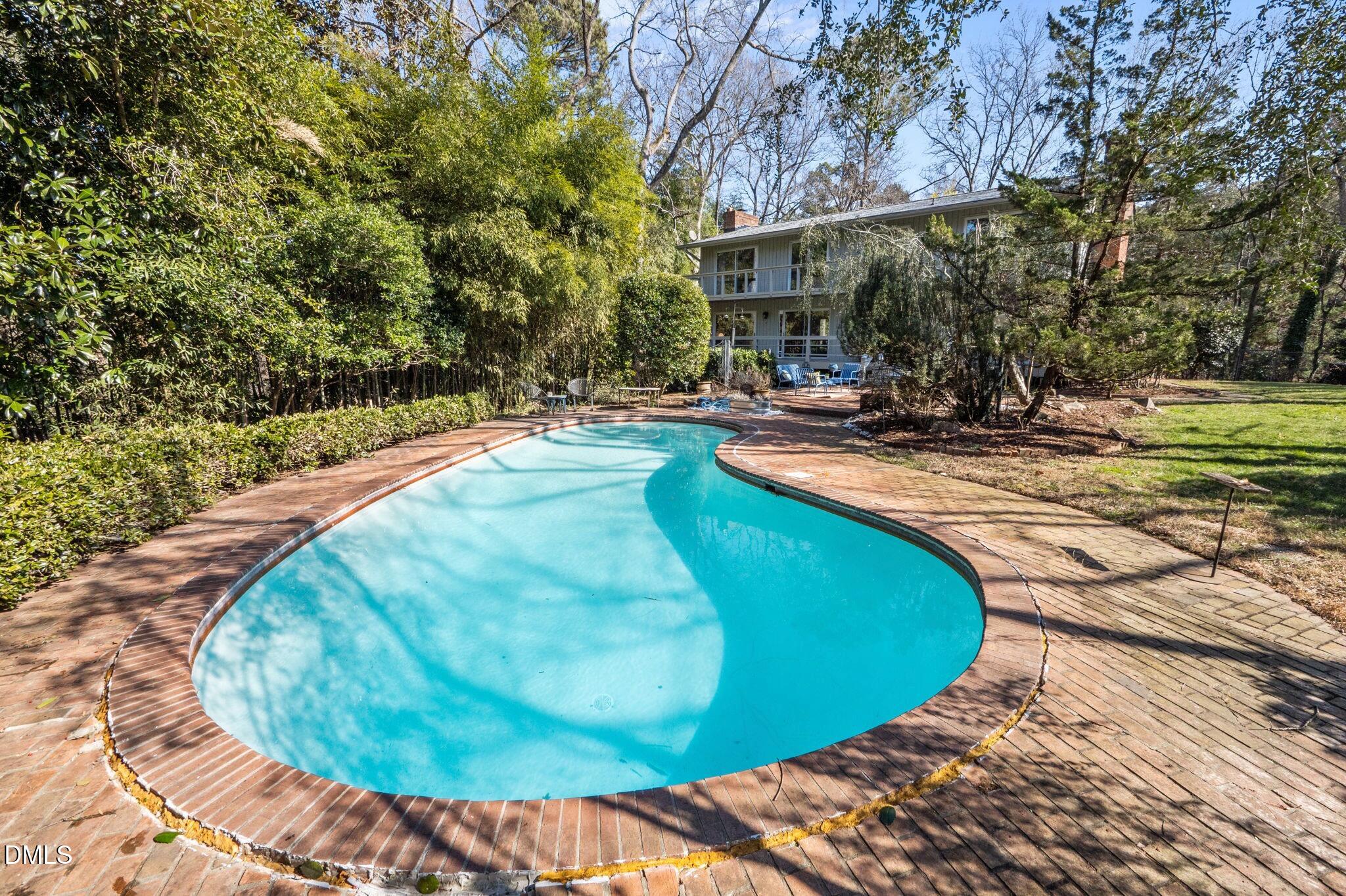 1709 Curtis Road