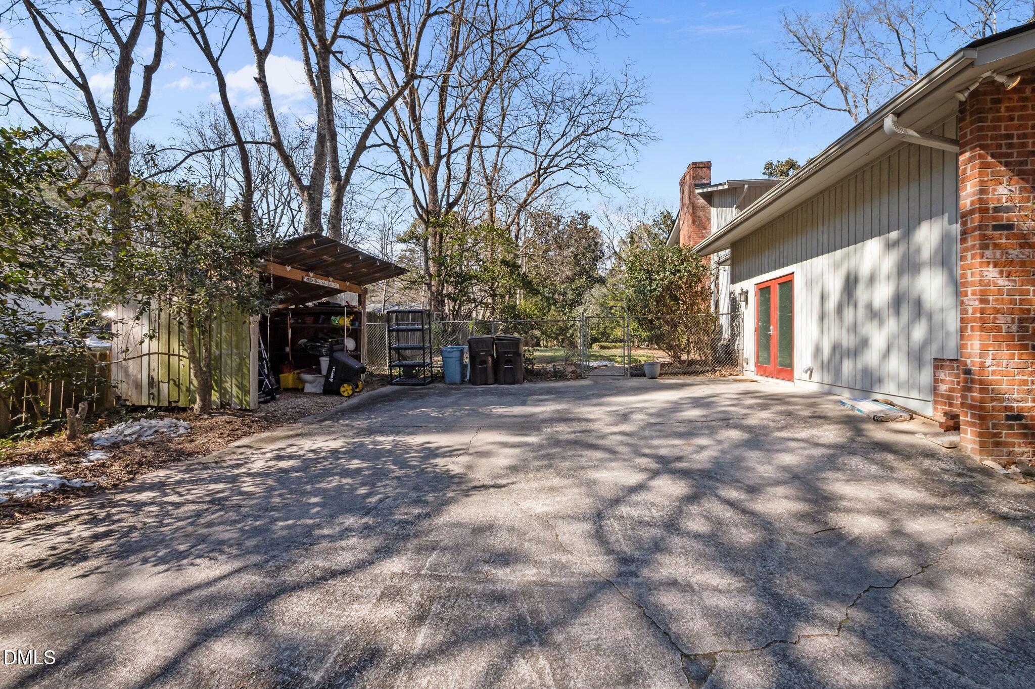 1709 Curtis Road