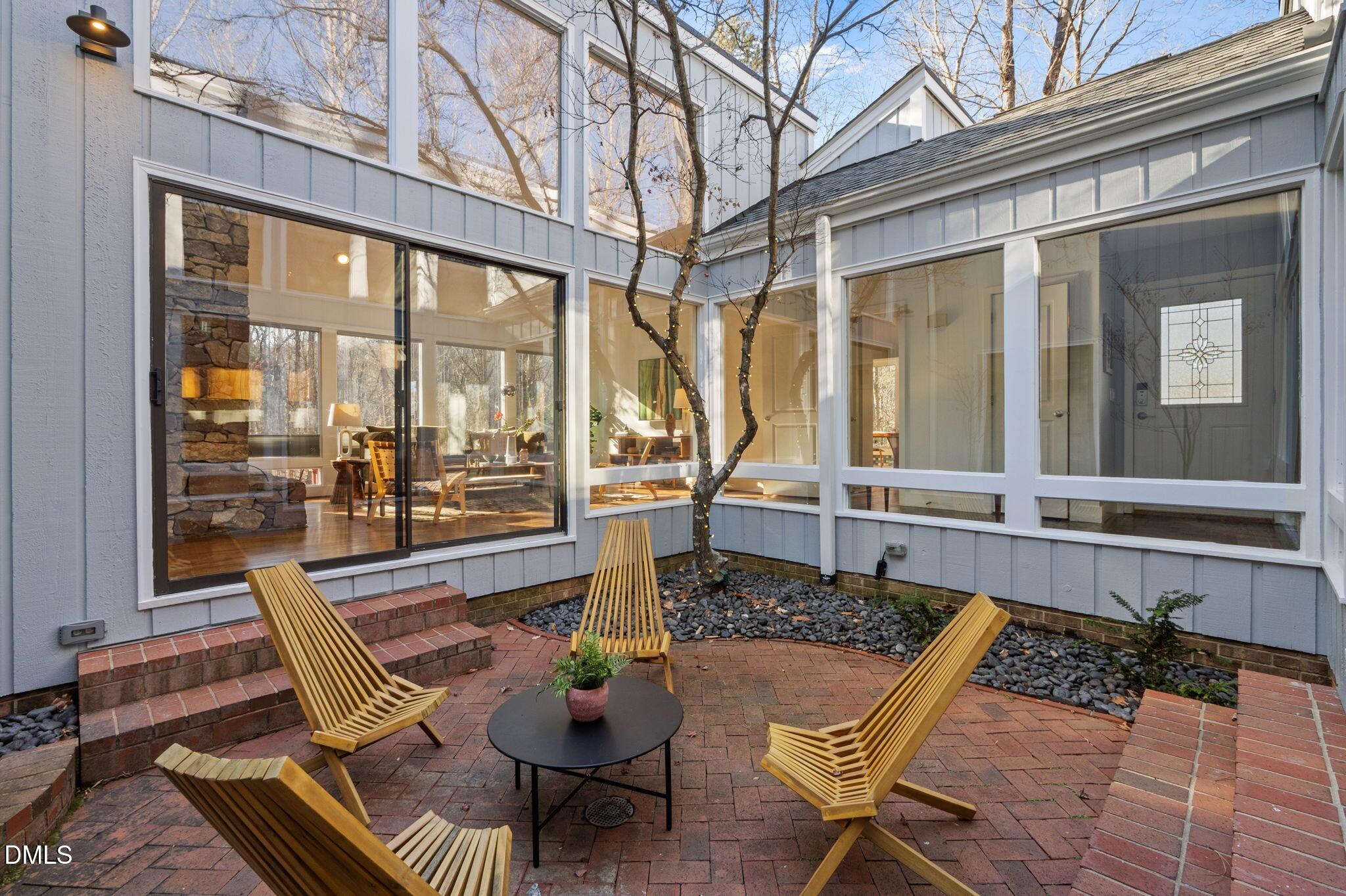 627 Kensington Drive