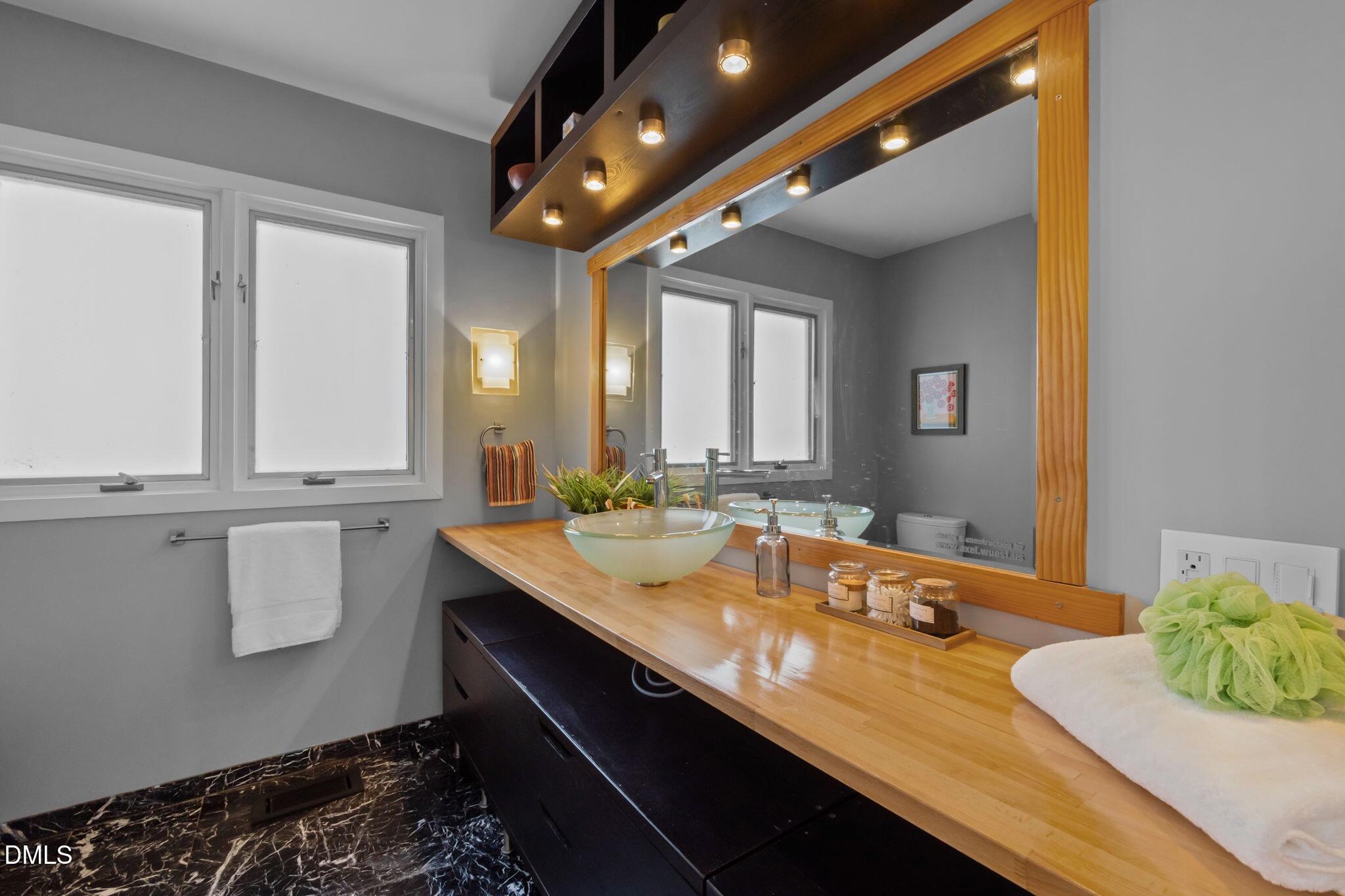 627 Kensington Drive