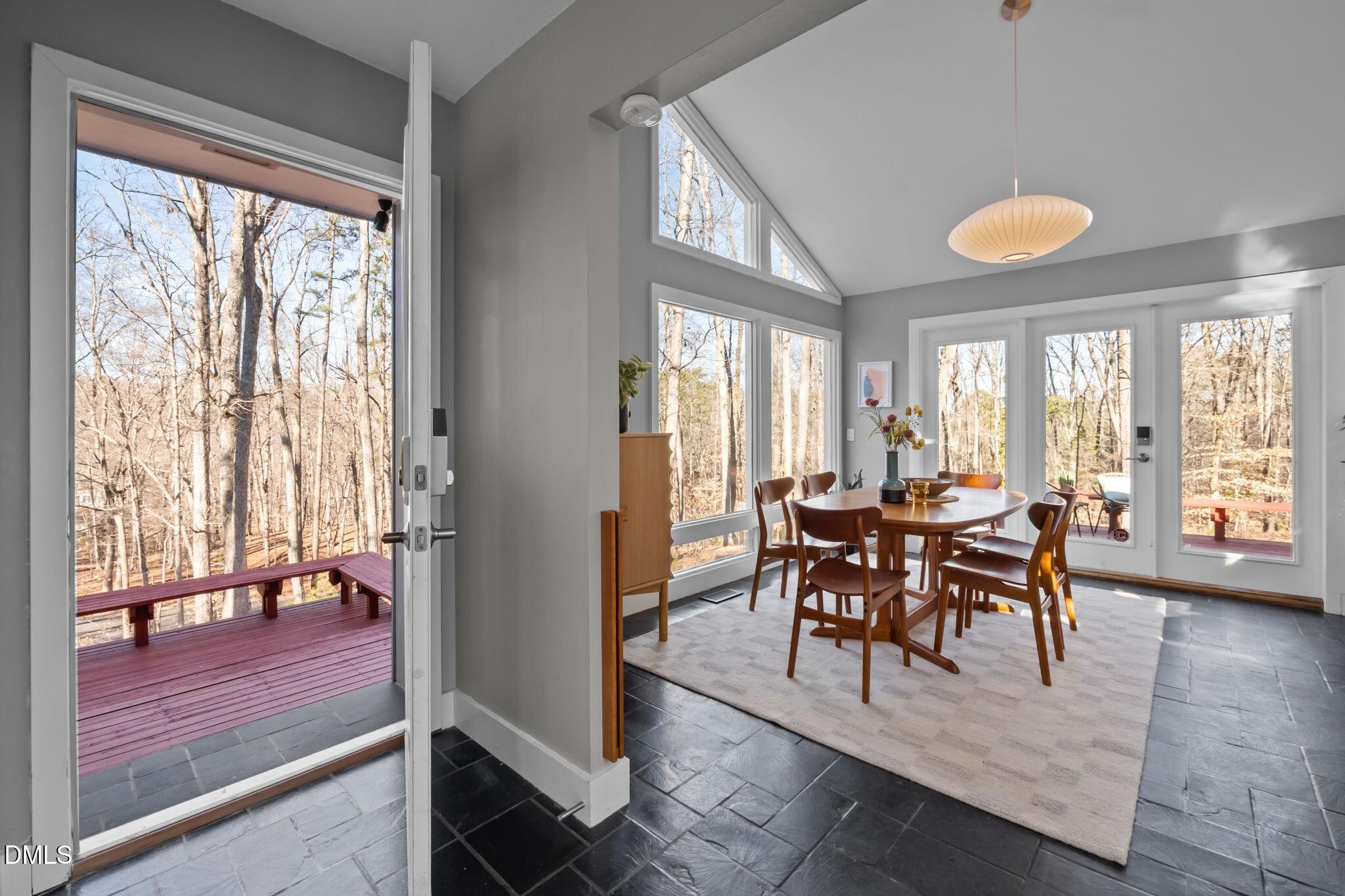 627 Kensington Drive