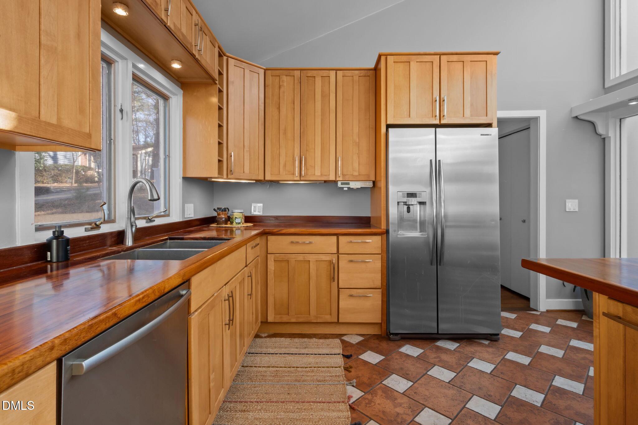 627 Kensington Drive