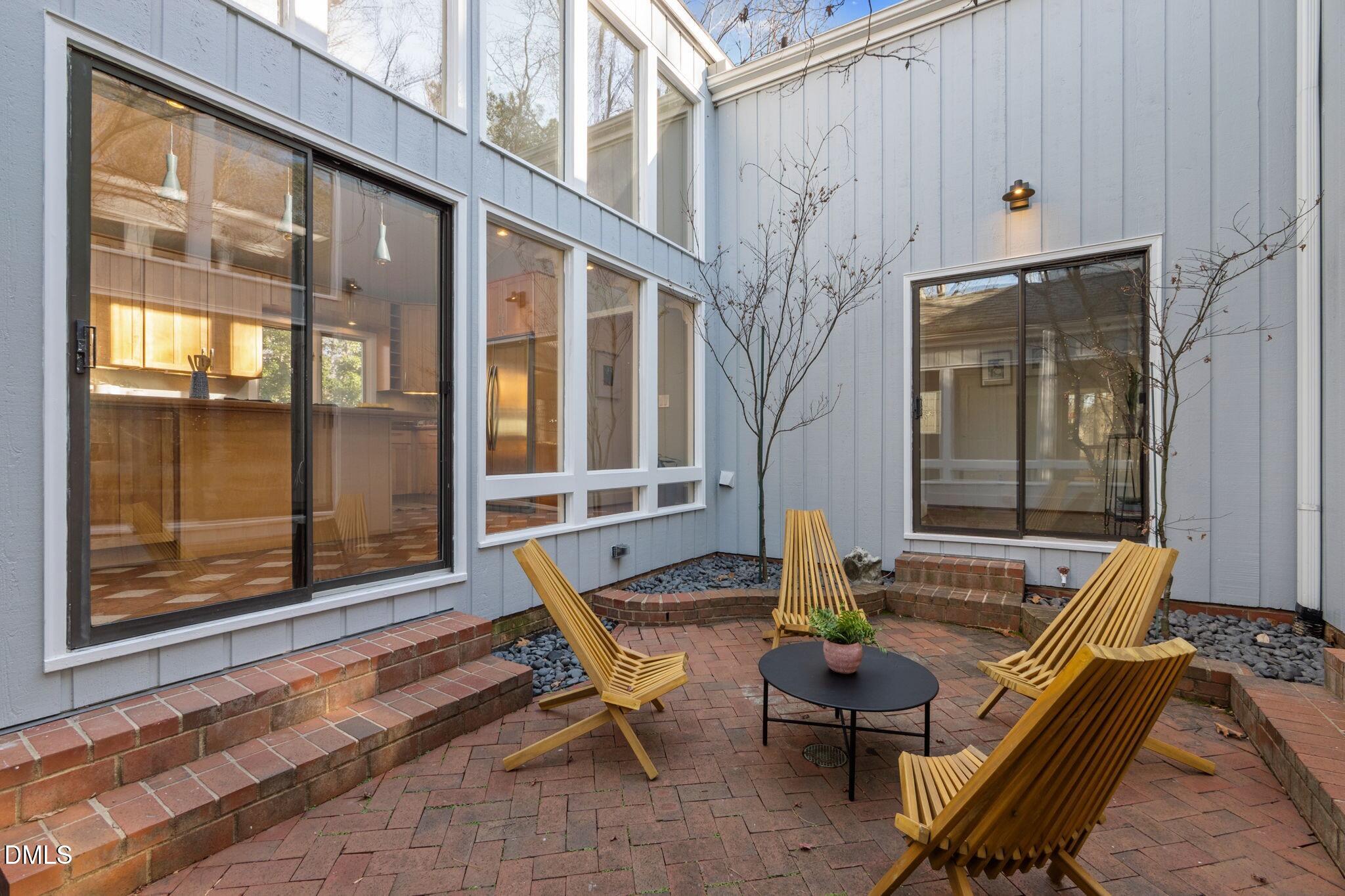 627 Kensington Drive