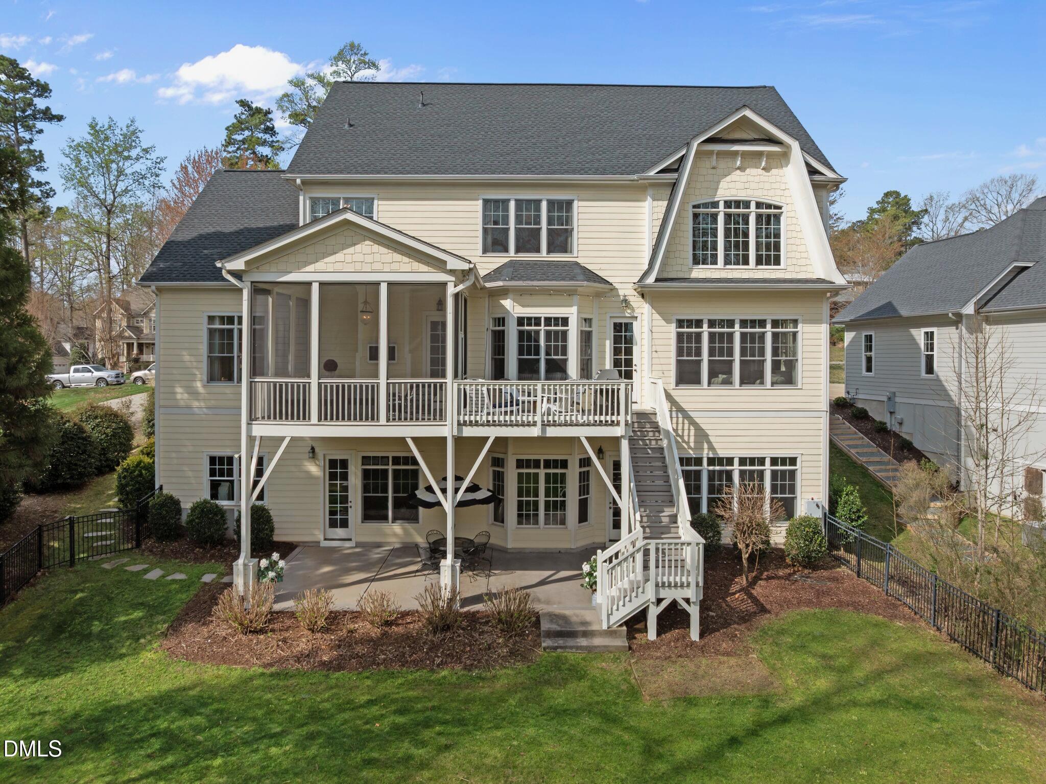 564 Mountain Laurel
