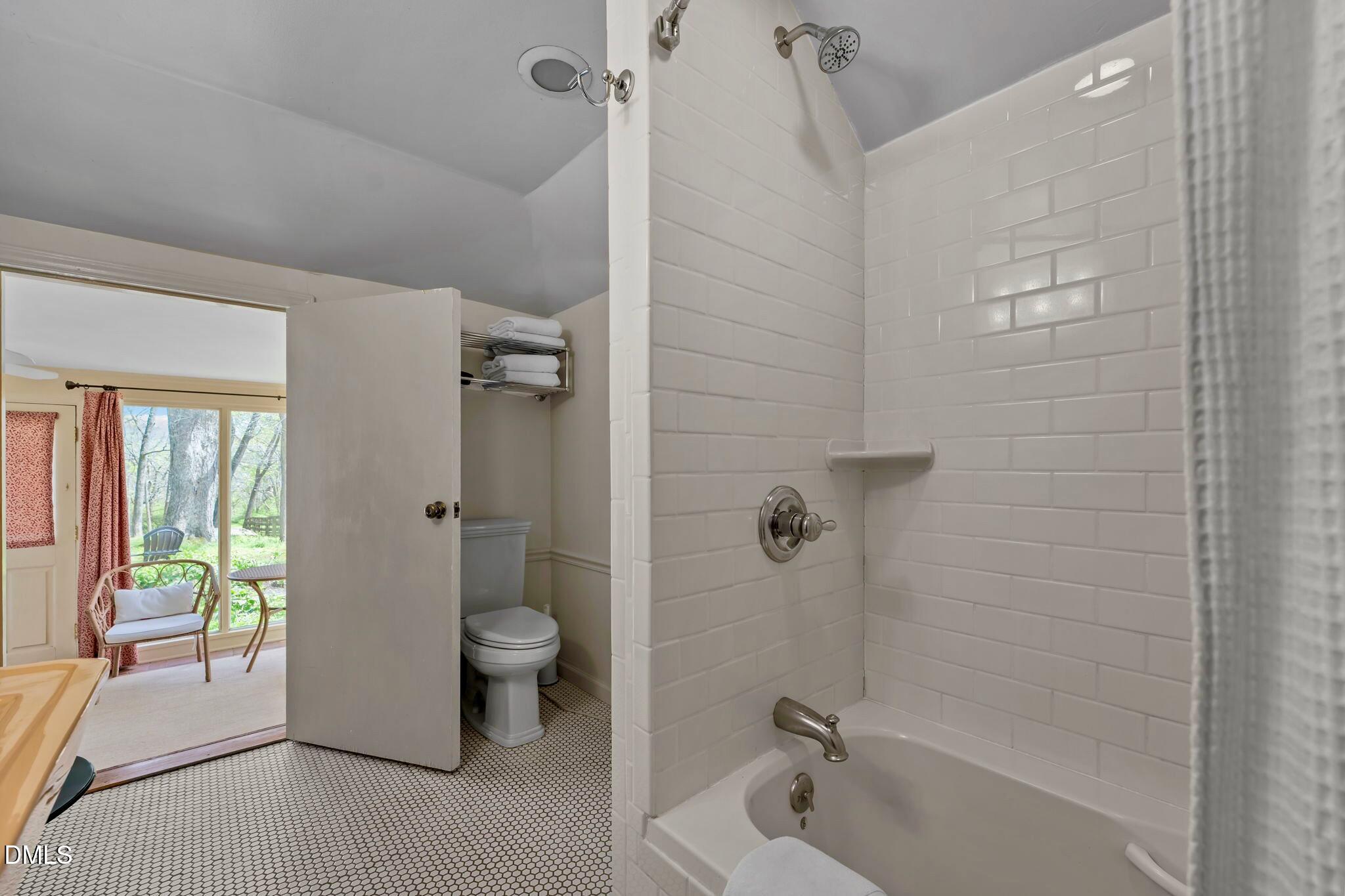 6720 Mebane Oaks Road