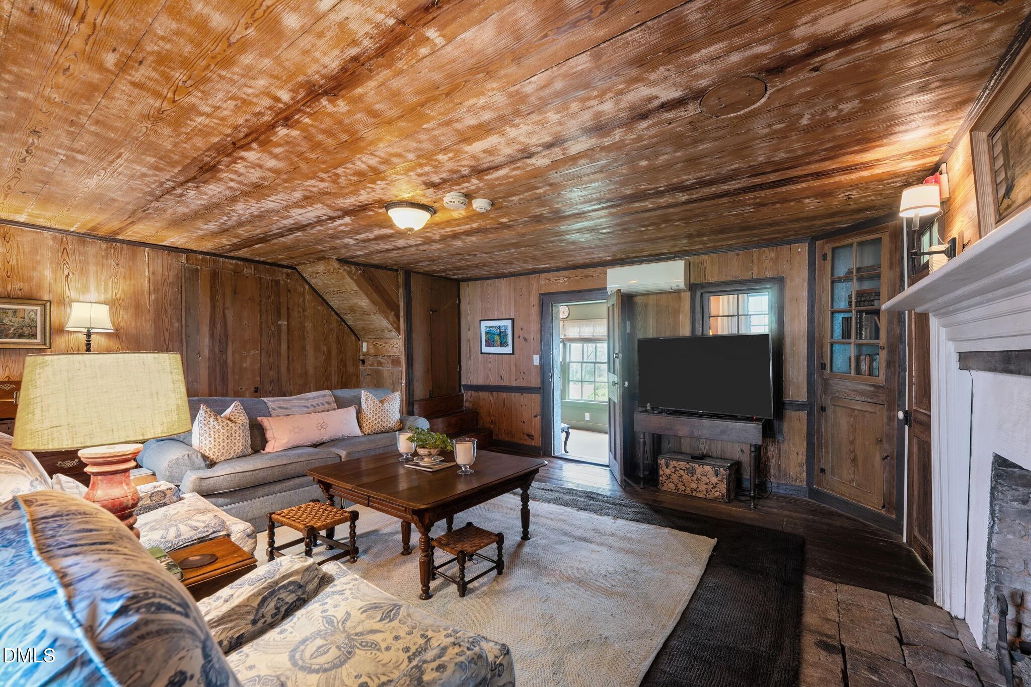 6720 Mebane Oaks Road