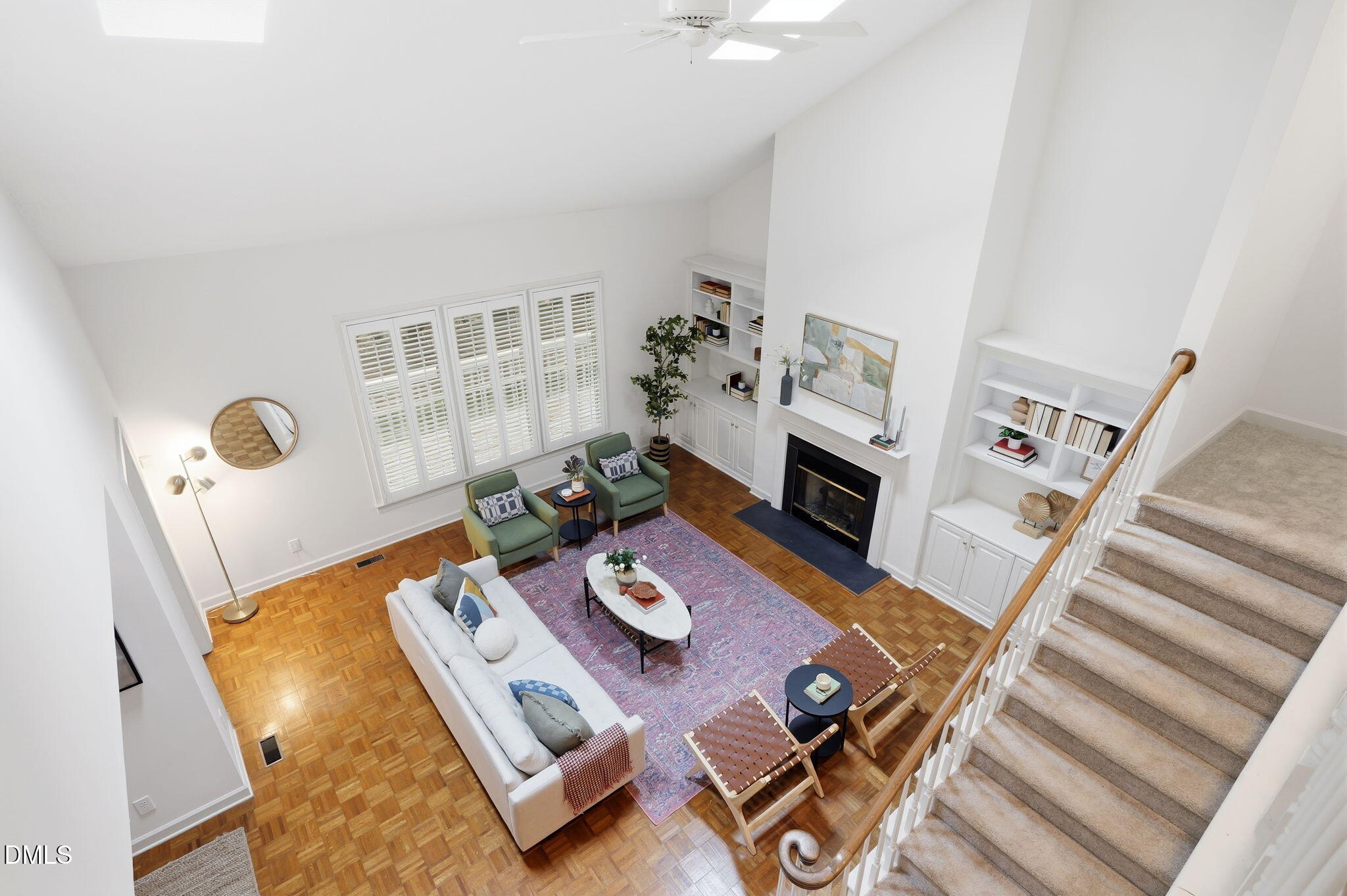 564 Weathersfield