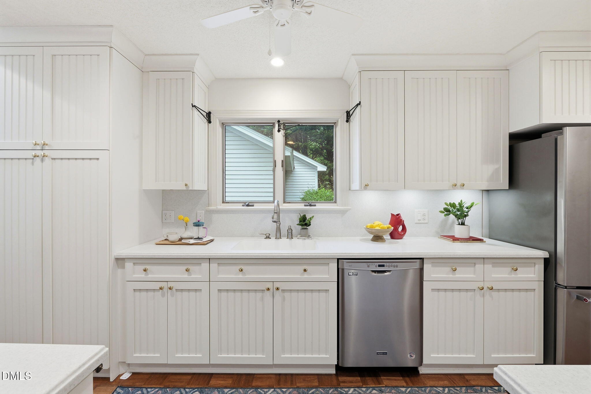 564 Weathersfield
