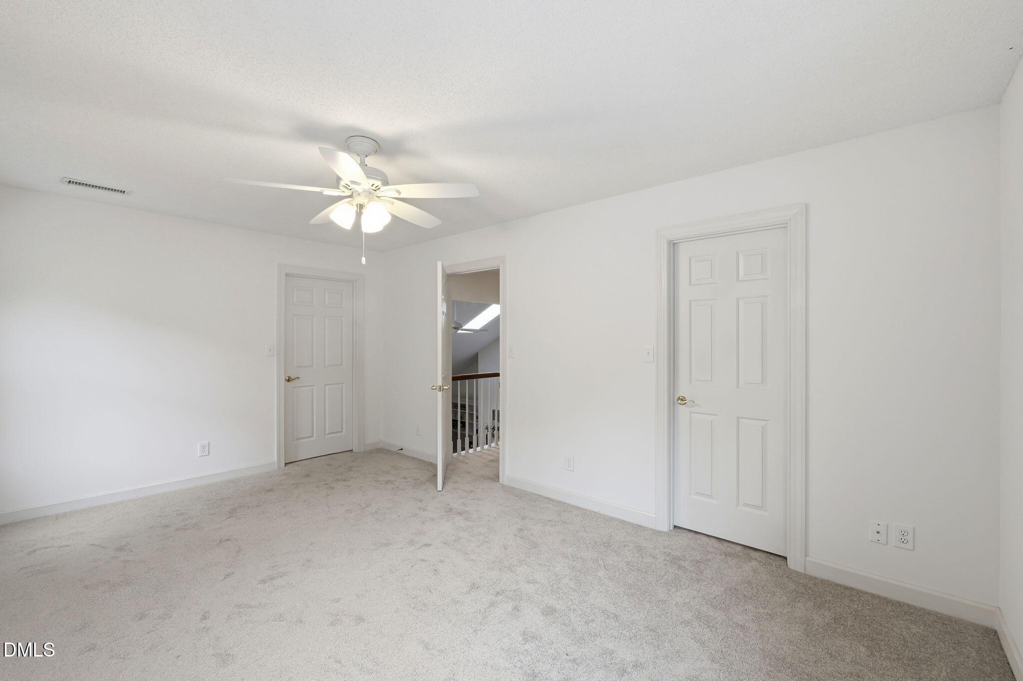 564 Weathersfield