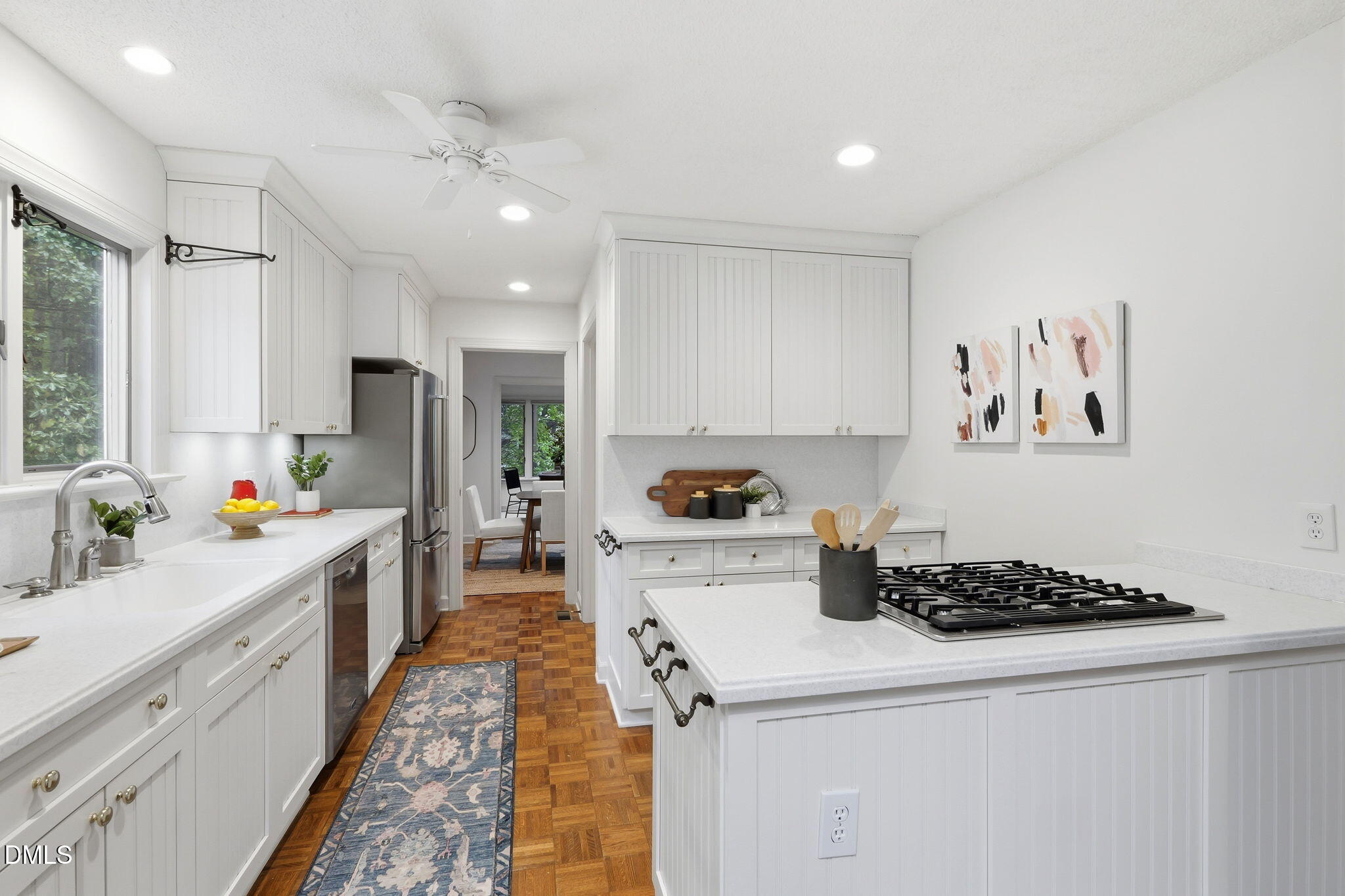 564 Weathersfield
