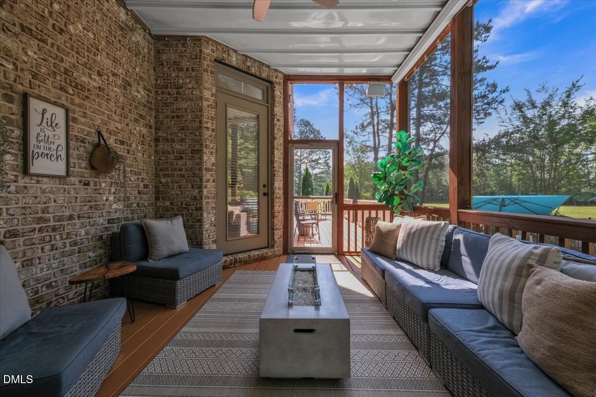 65 Forked Pine Court