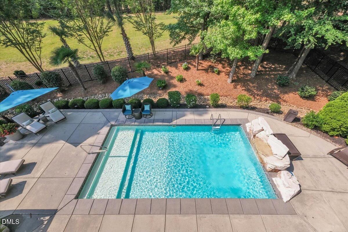 65 Forked Pine Court
