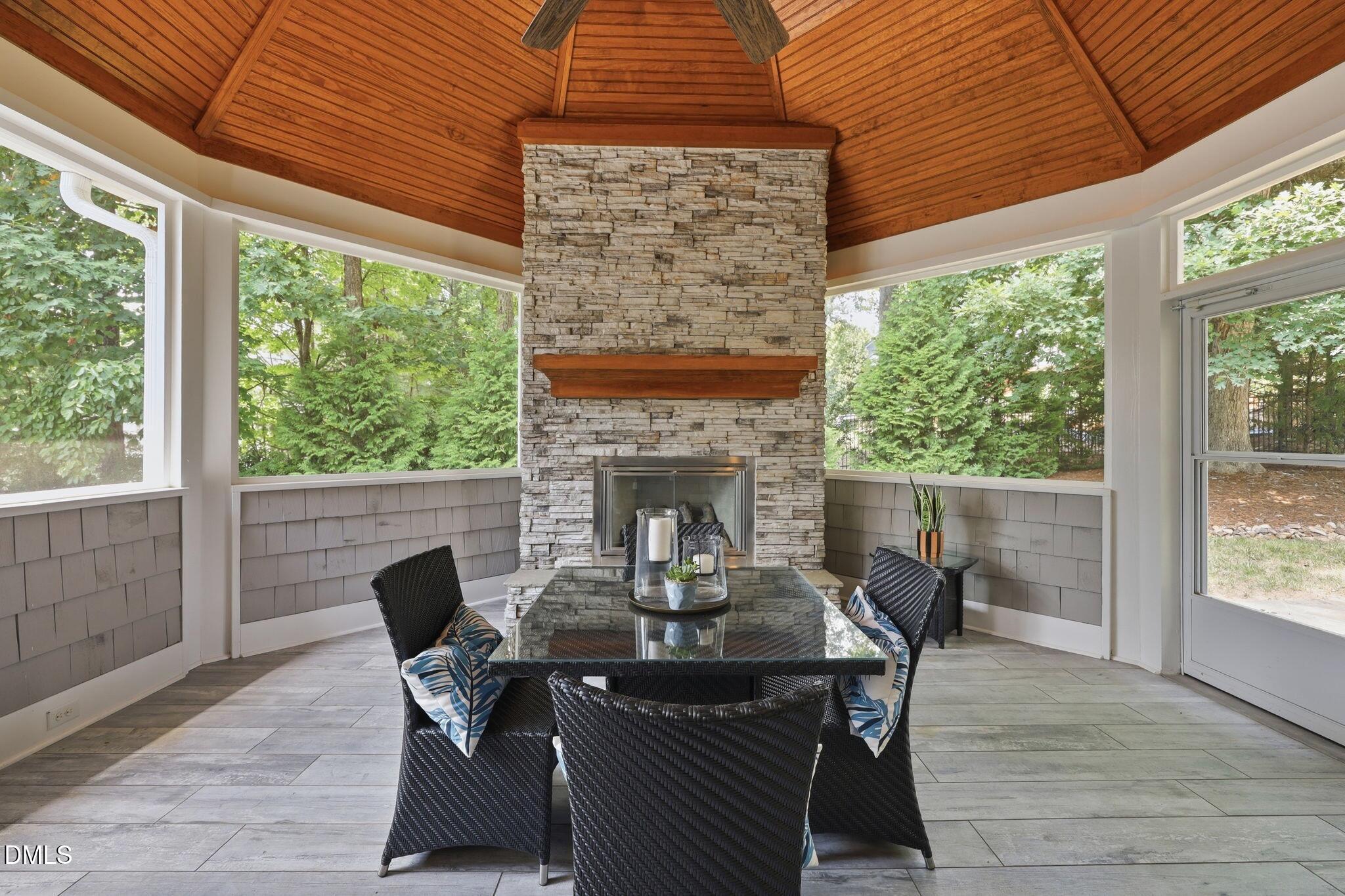 535 Mountain Laurel