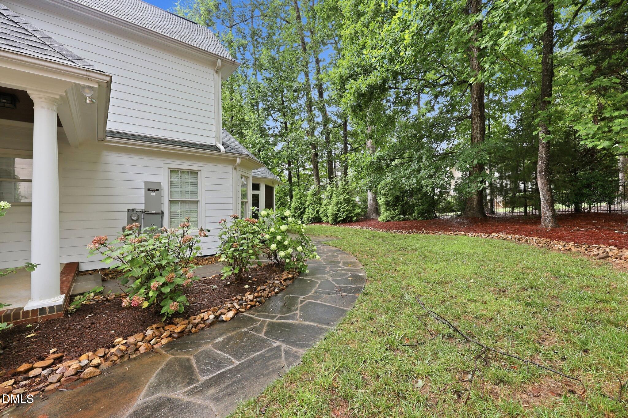 535 Mountain Laurel
