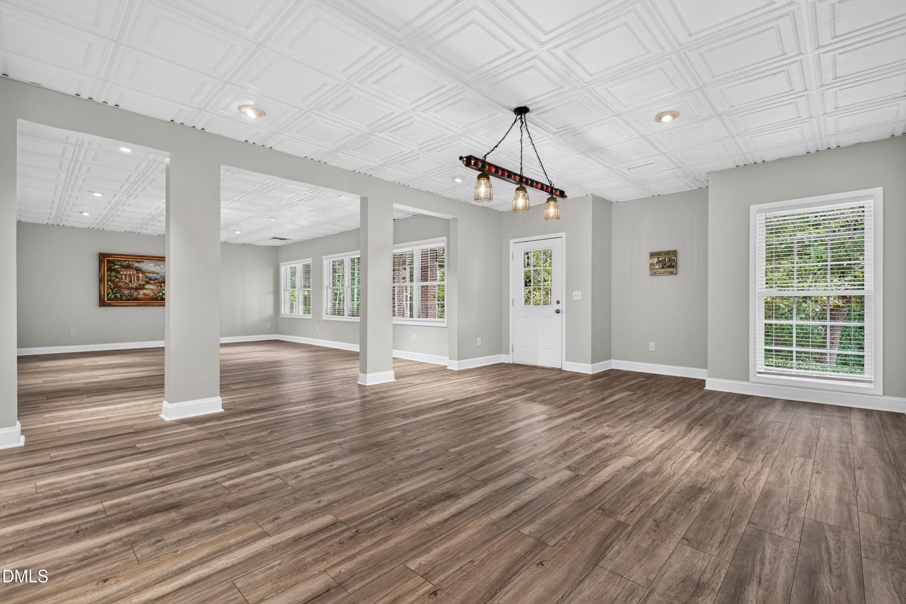 33 Kingswood Lane