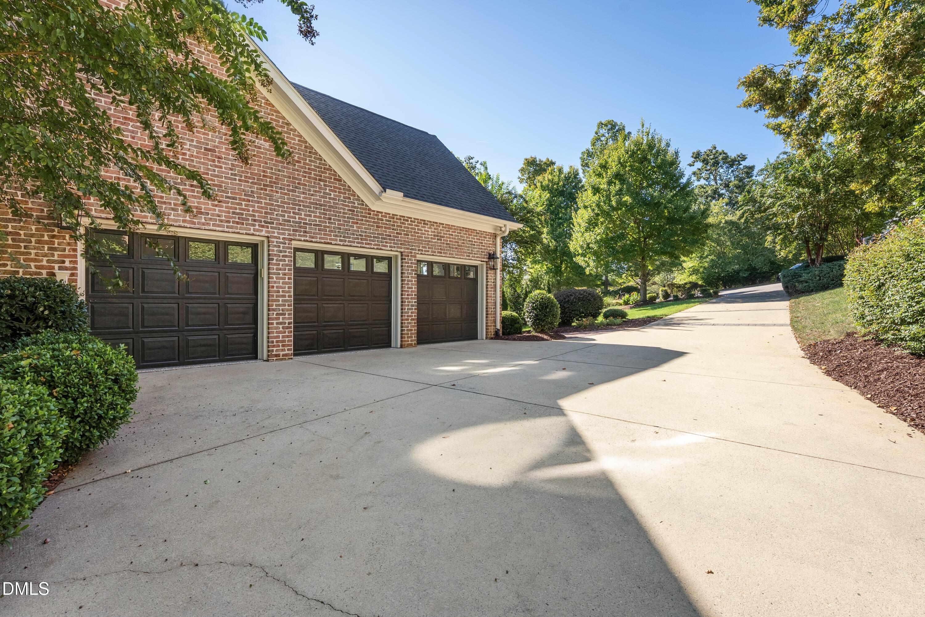 33 Kingswood Lane