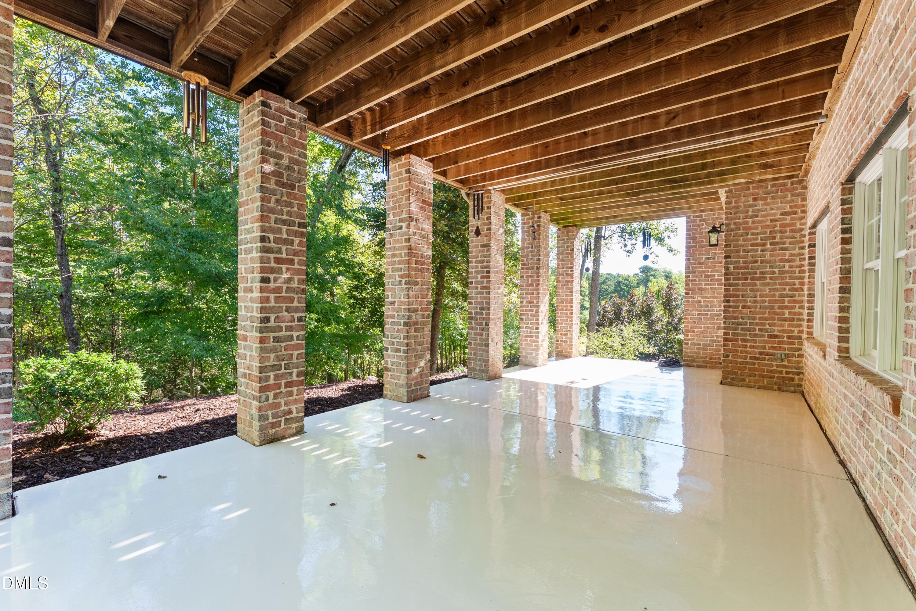 33 Kingswood Lane