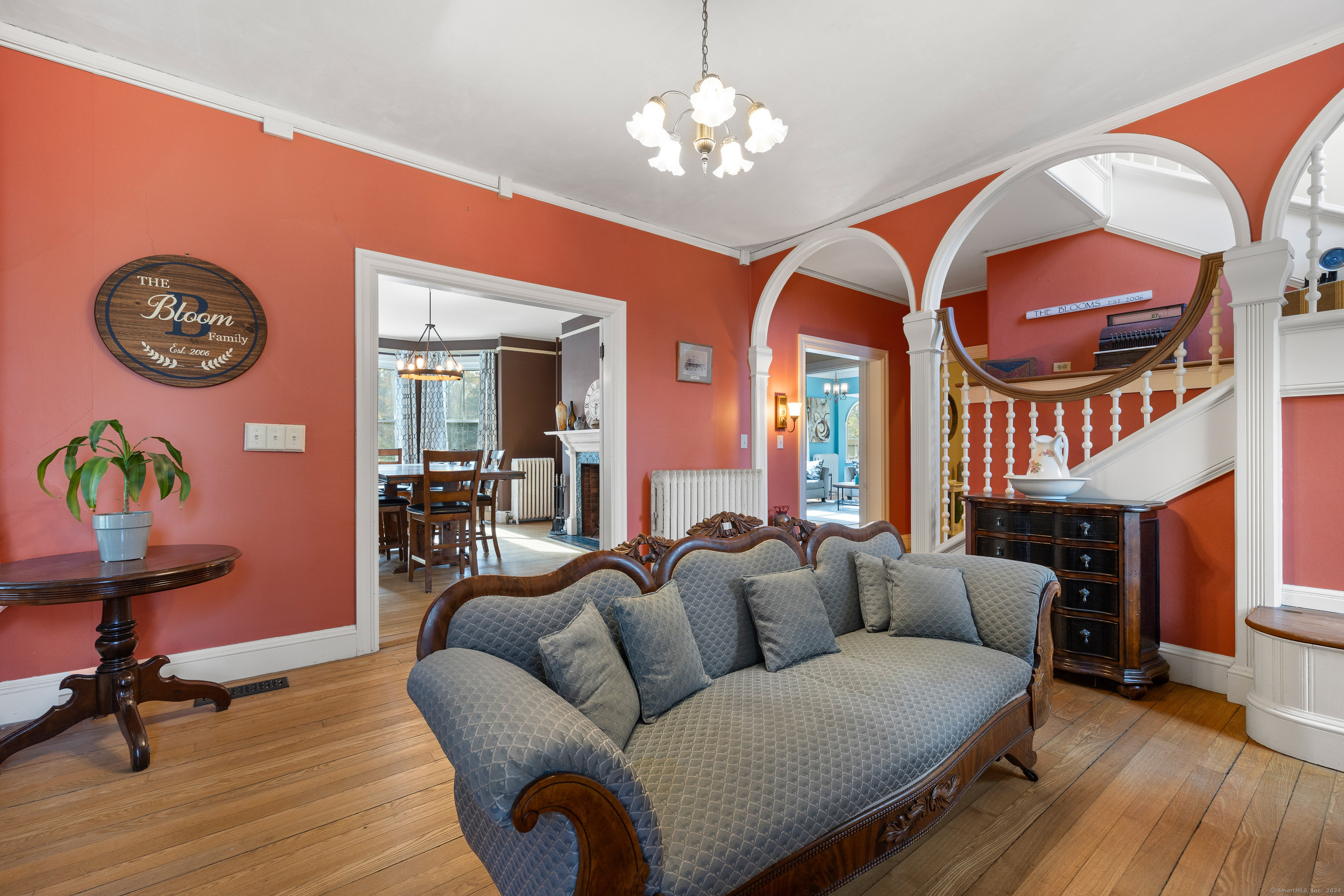 354 Pomfret Street