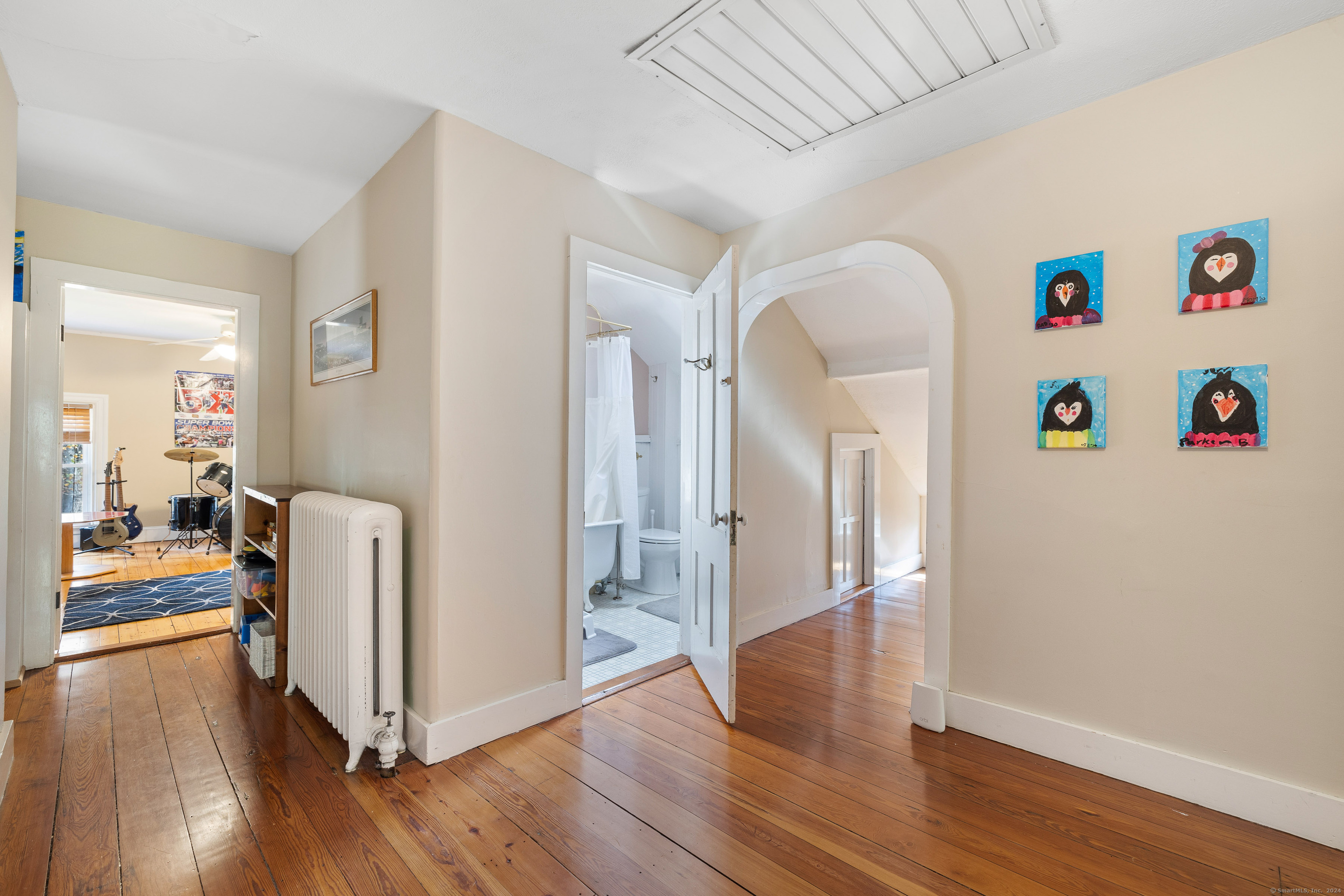354 Pomfret Street