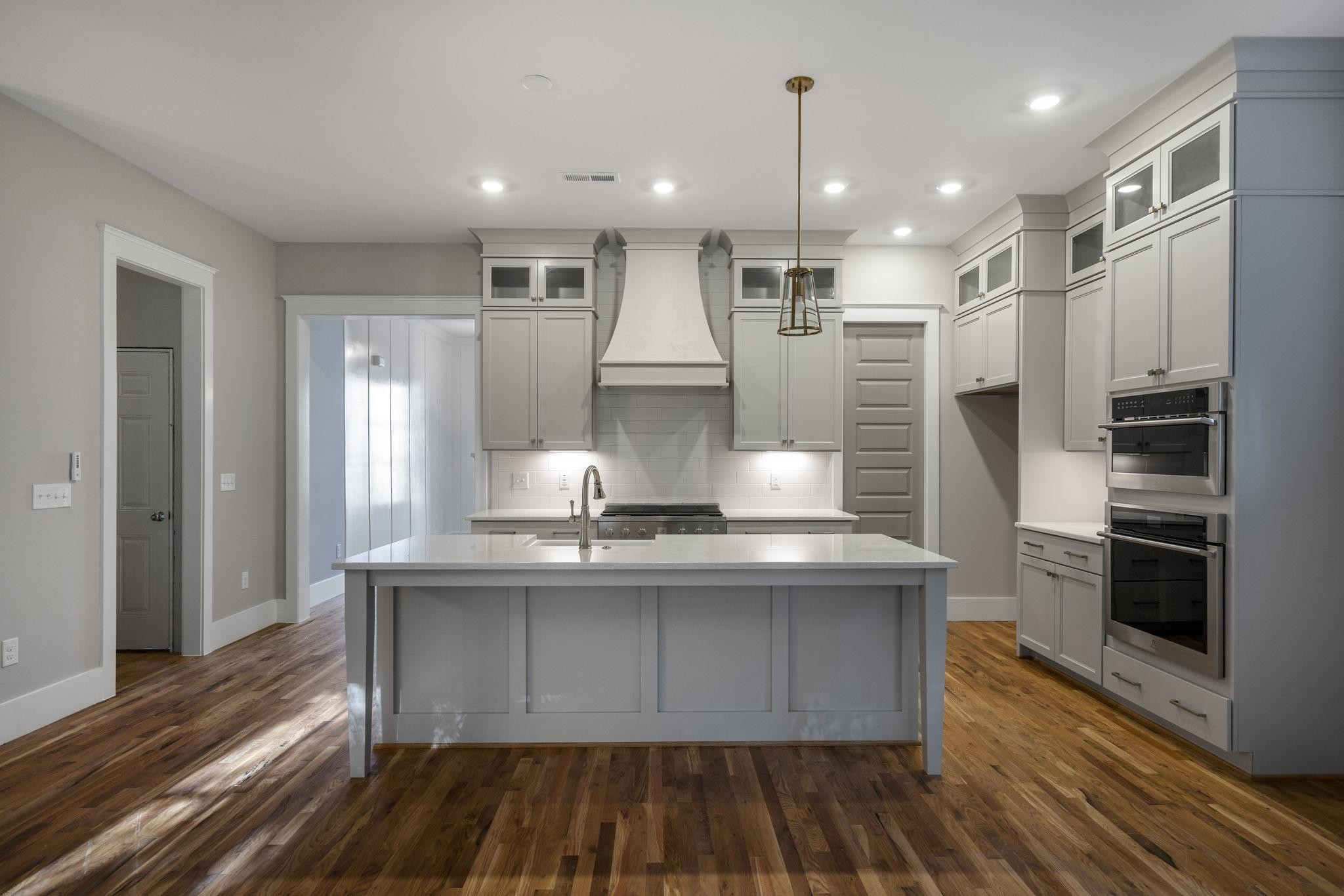 916 Noisette Court