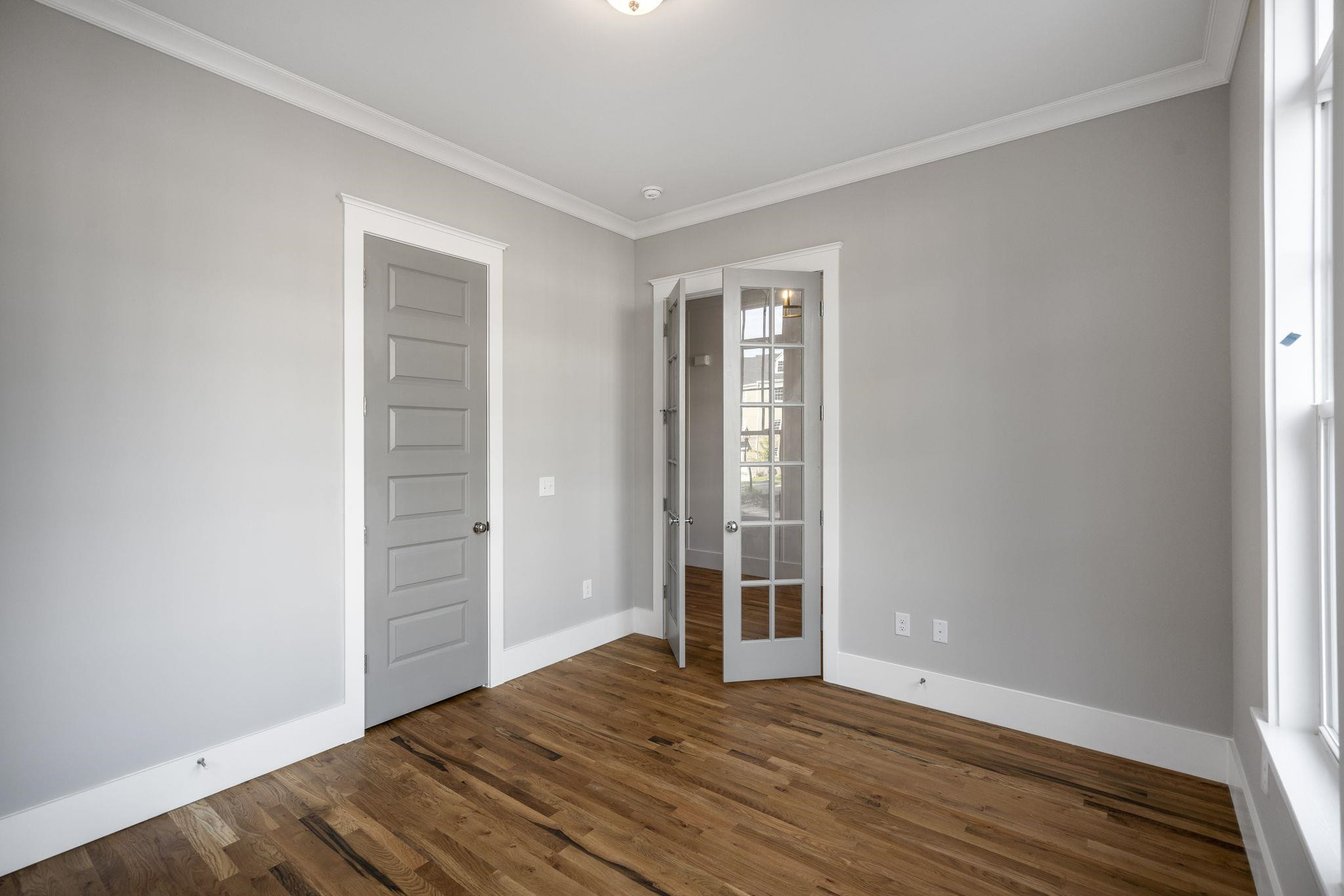 916 Noisette Court