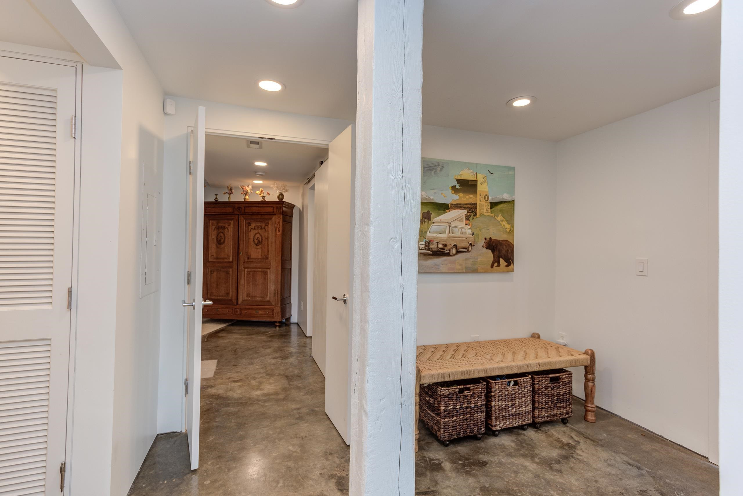701 W Trinity Avenue # 108