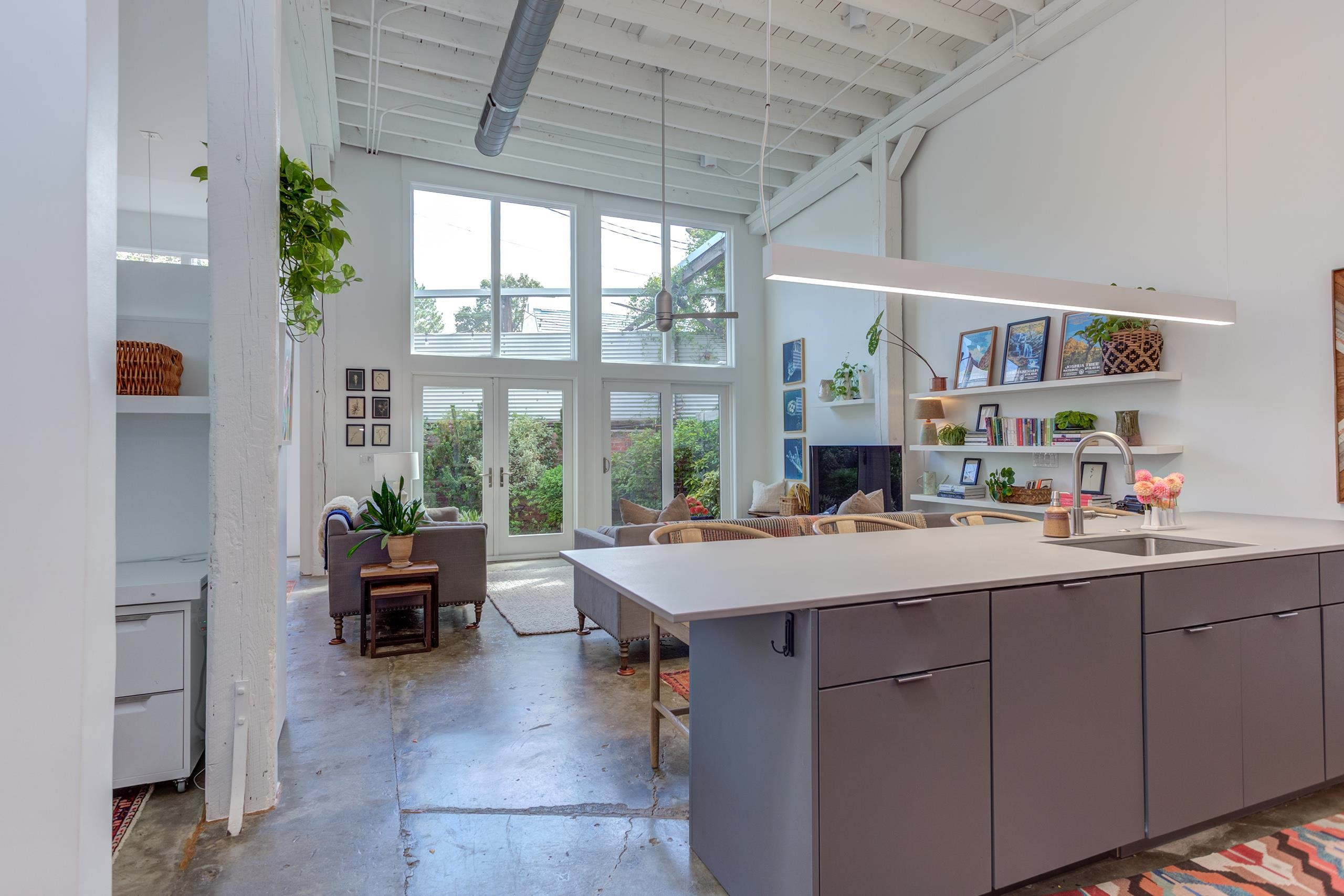 701 W Trinity Avenue # 108