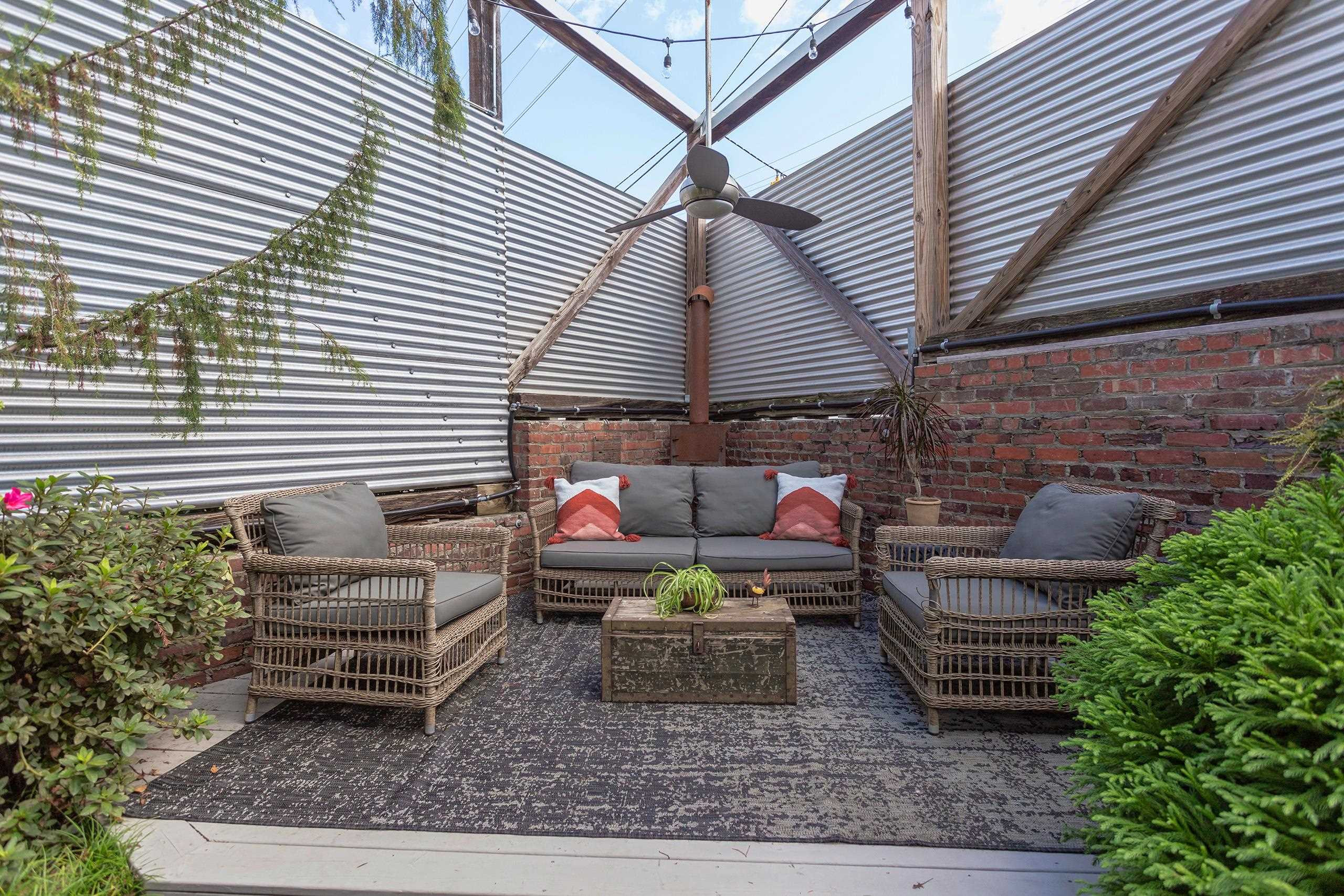 701 W Trinity Avenue # 108