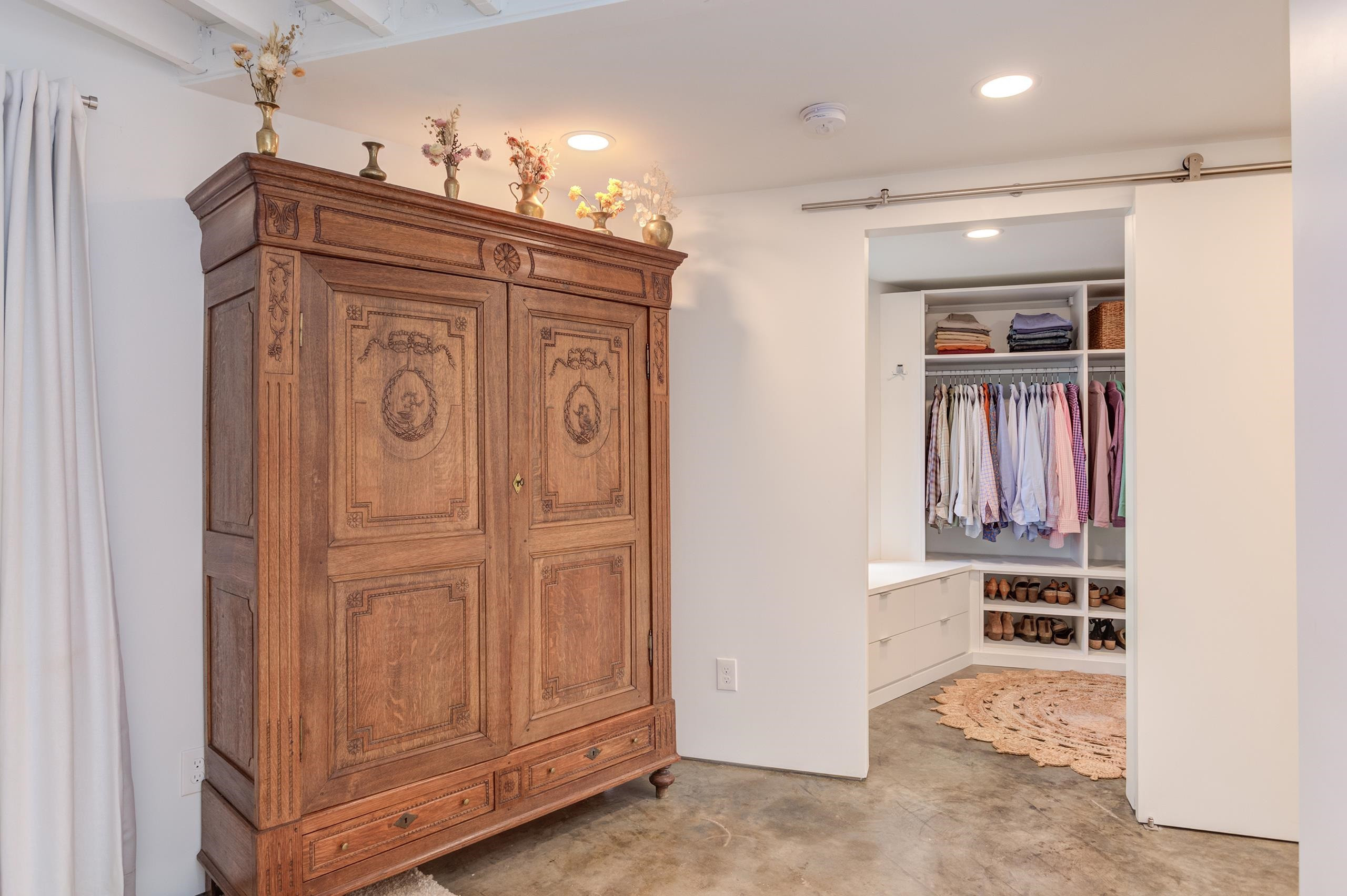 701 W Trinity Avenue # 108