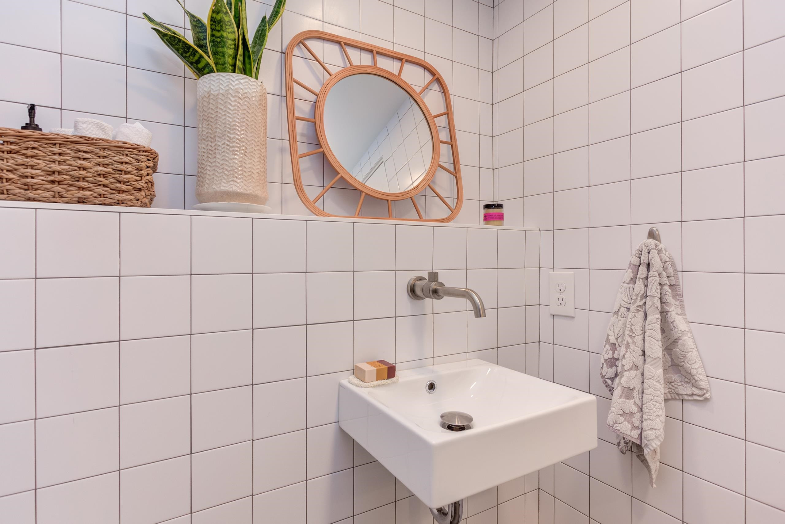 701 W Trinity Avenue # 108