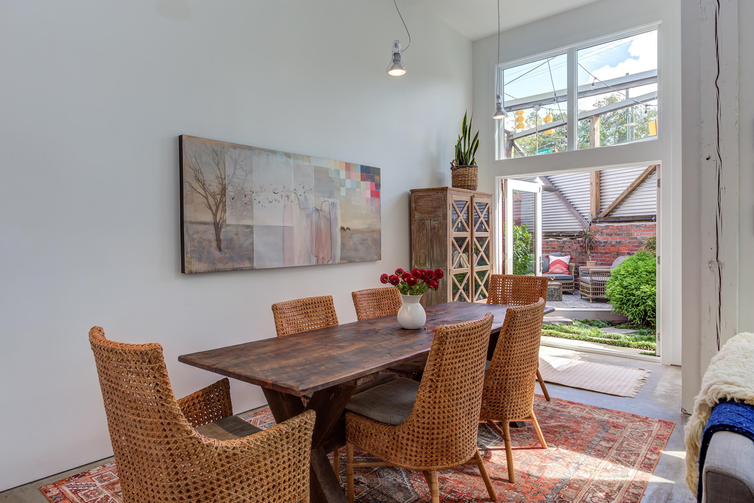 701 W Trinity Avenue # 108