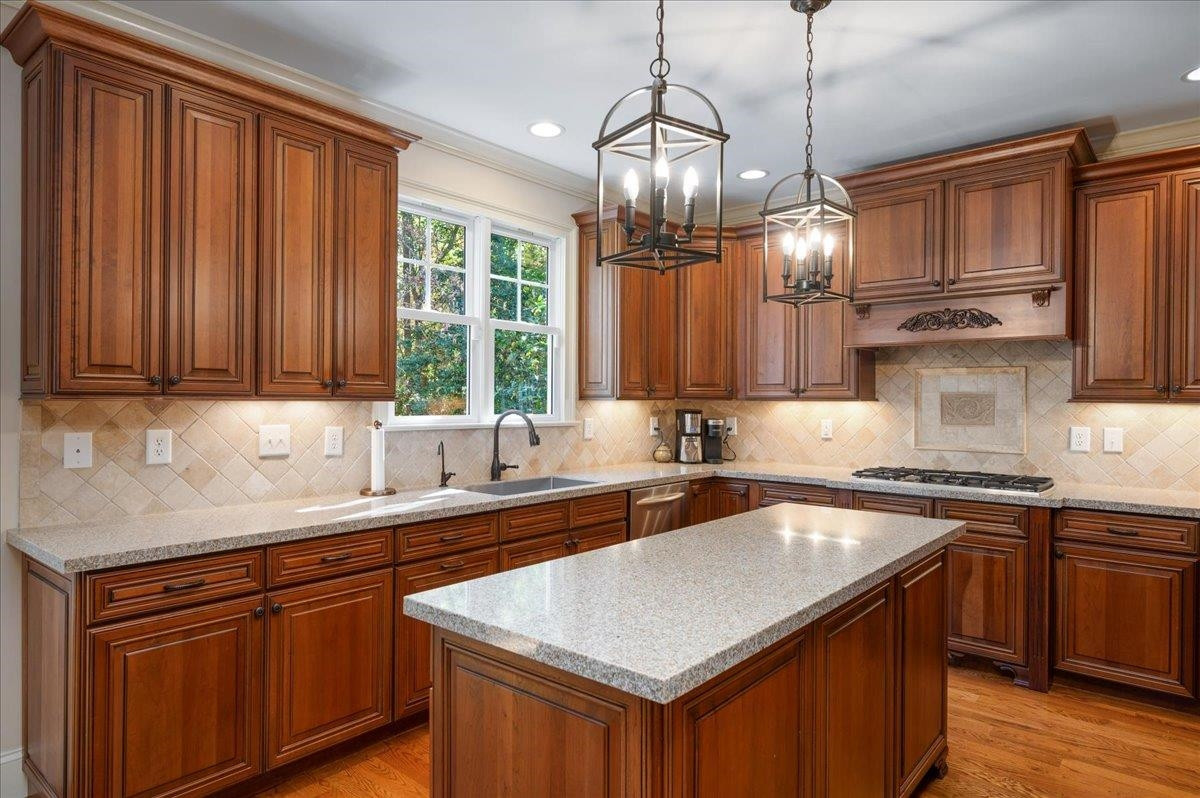 423 Henrys Ridge Road