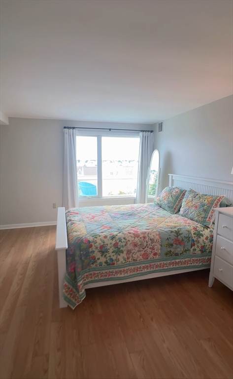 1 Commodore Ct # 503