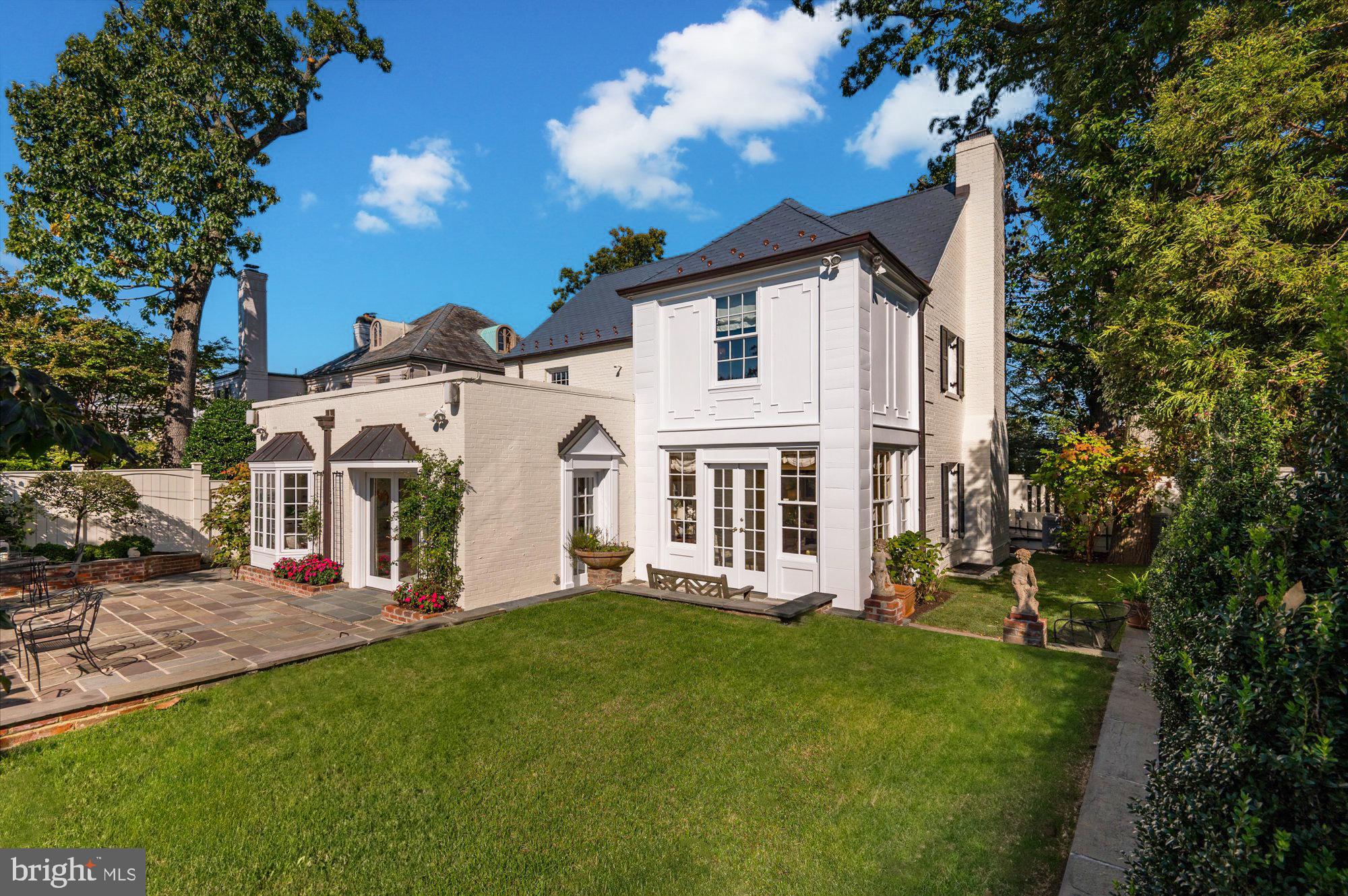 4836 LOUGHBORO ROAD NW