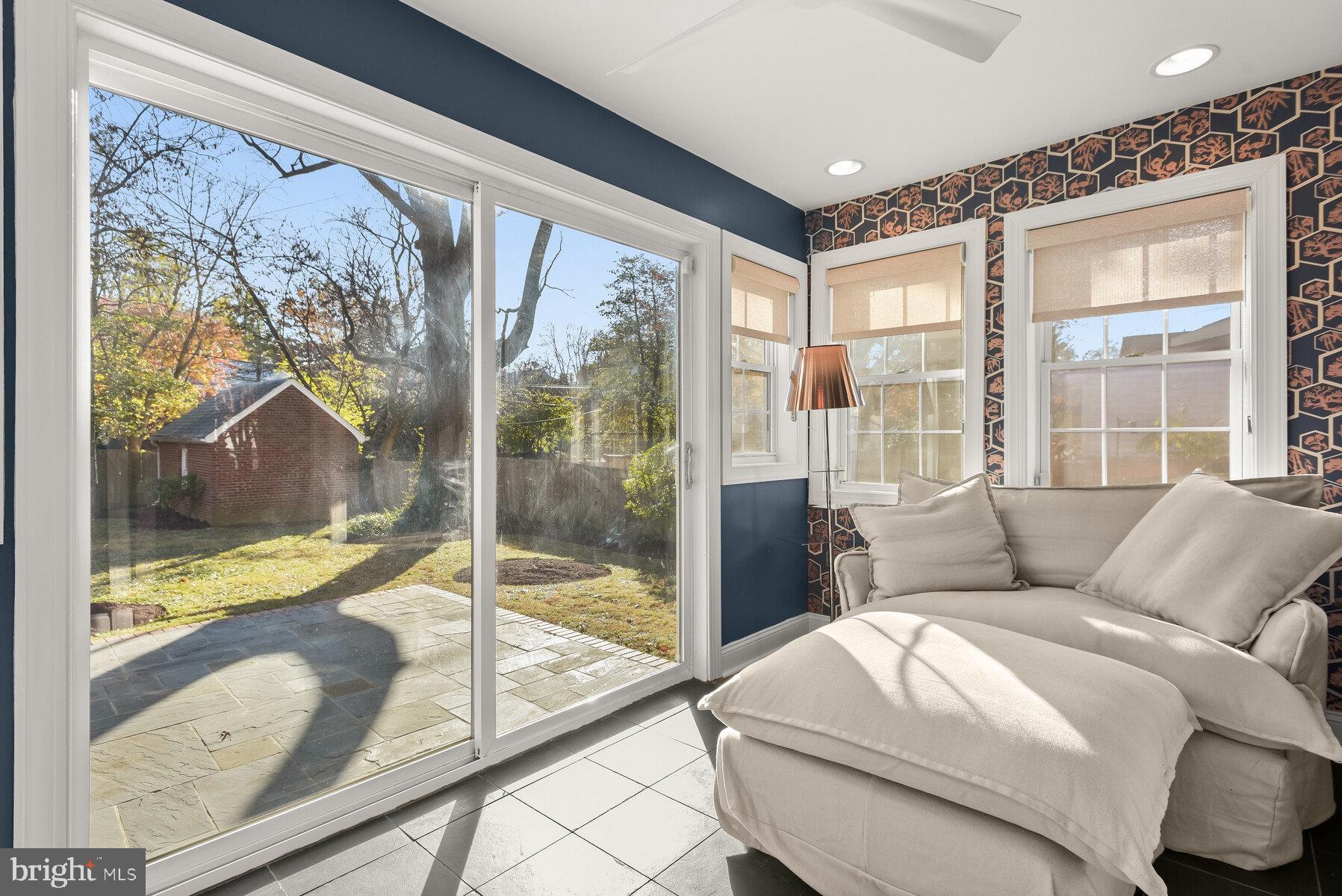 4414 DAVENPORT STREET NW