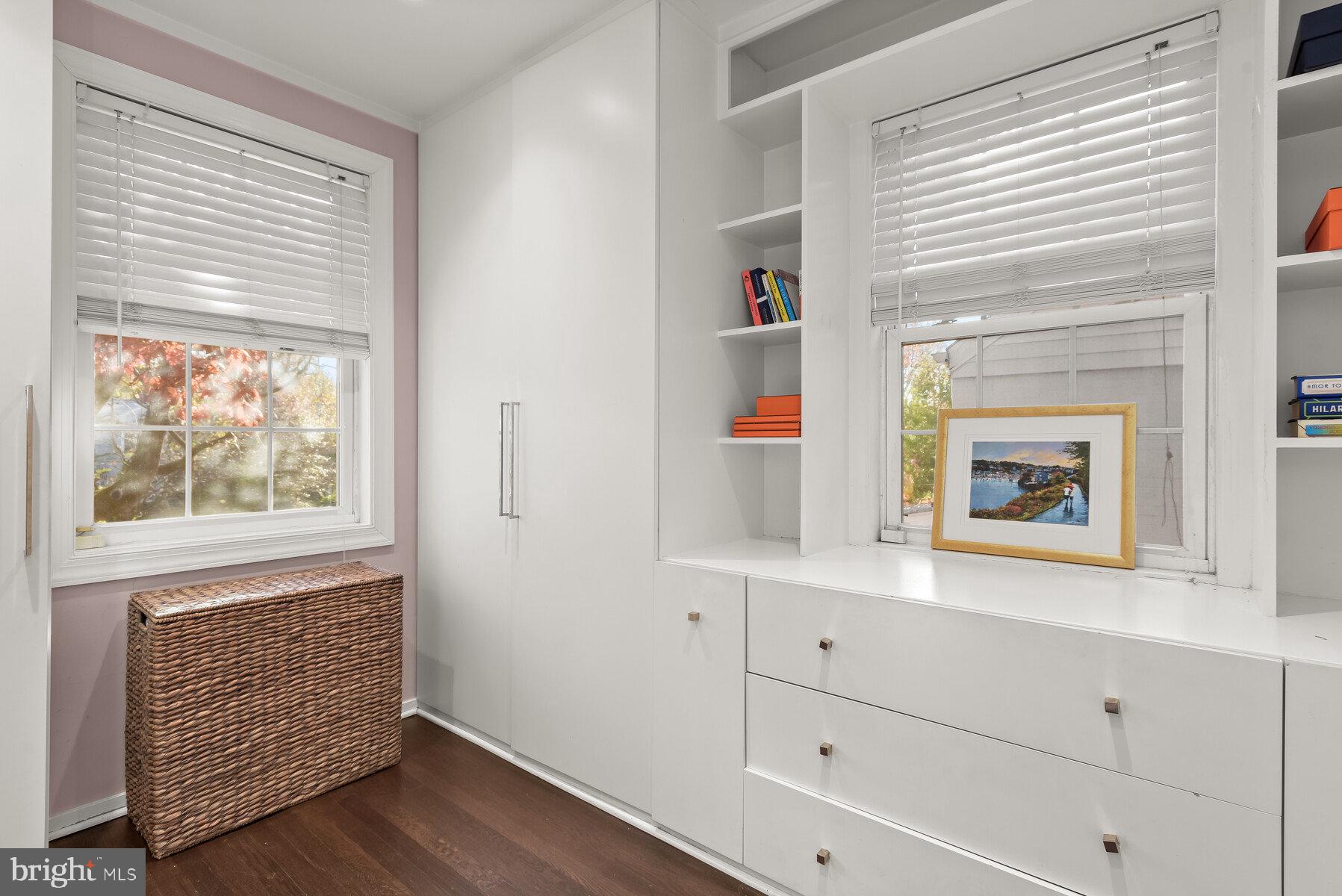 4414 DAVENPORT STREET NW